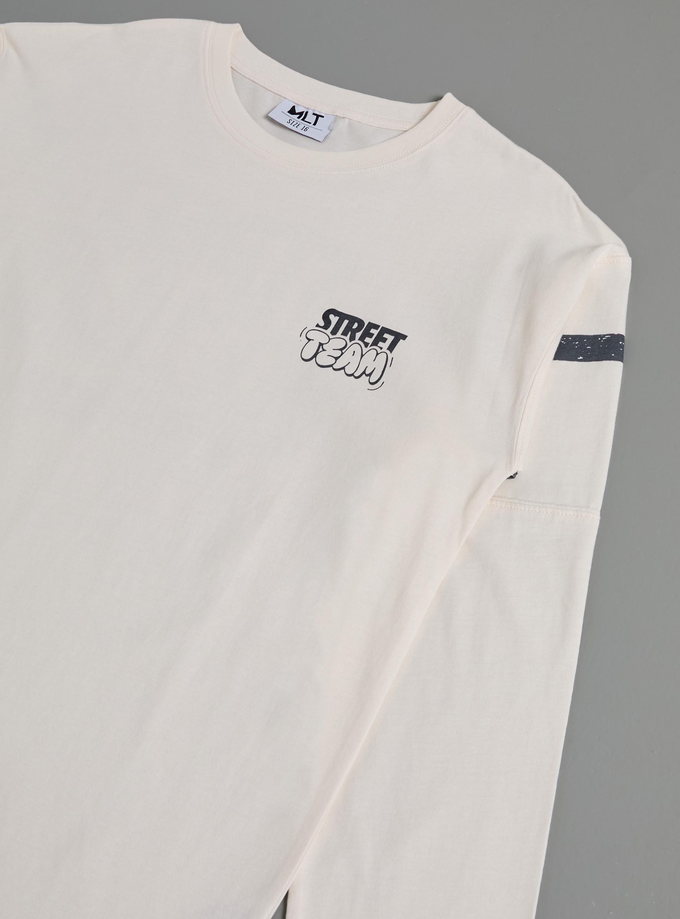 Polera Collage con Estampado Espalda y Mangas-3