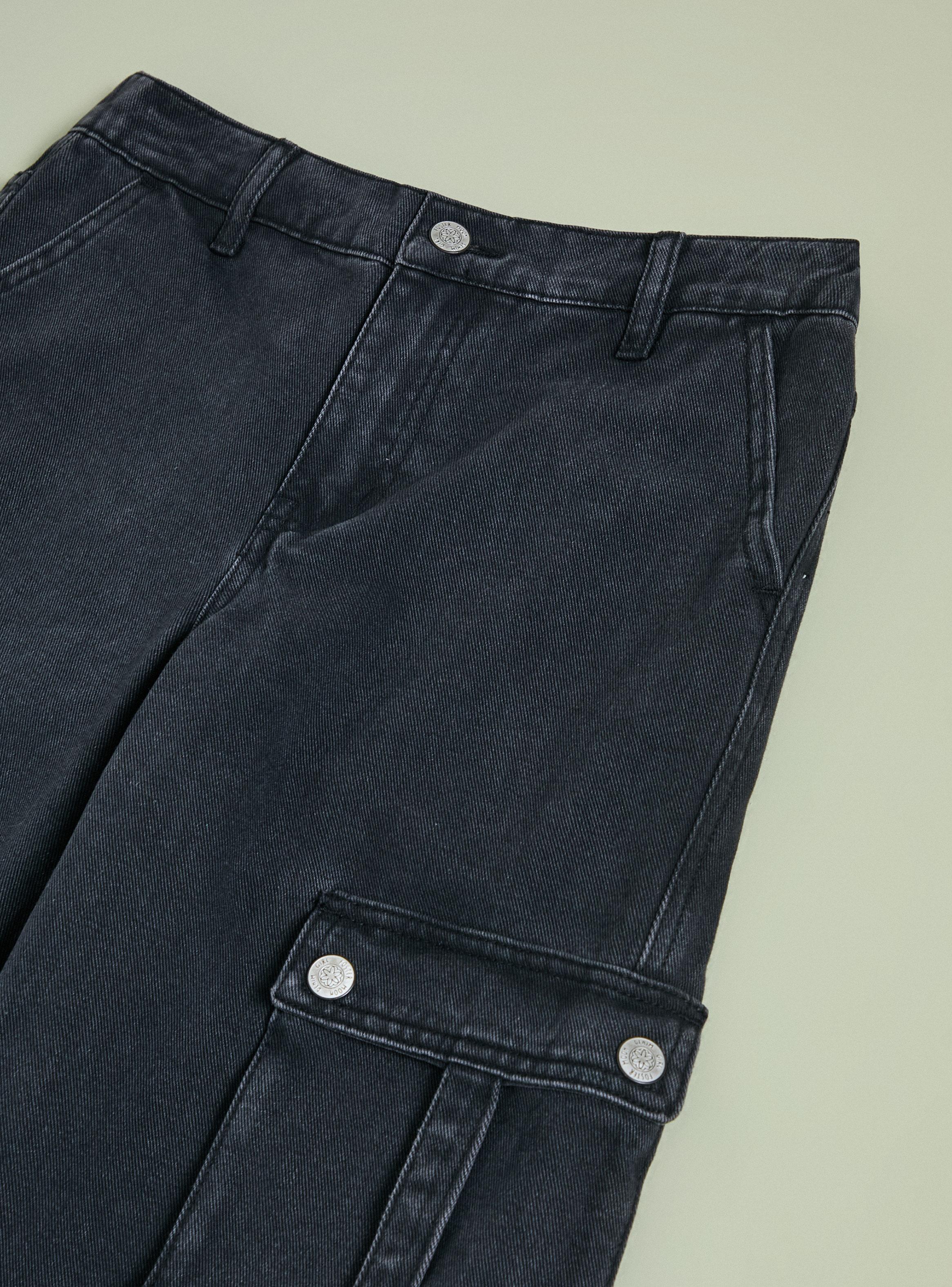 Jeans Cargo con Tiras en Bolsillos-2