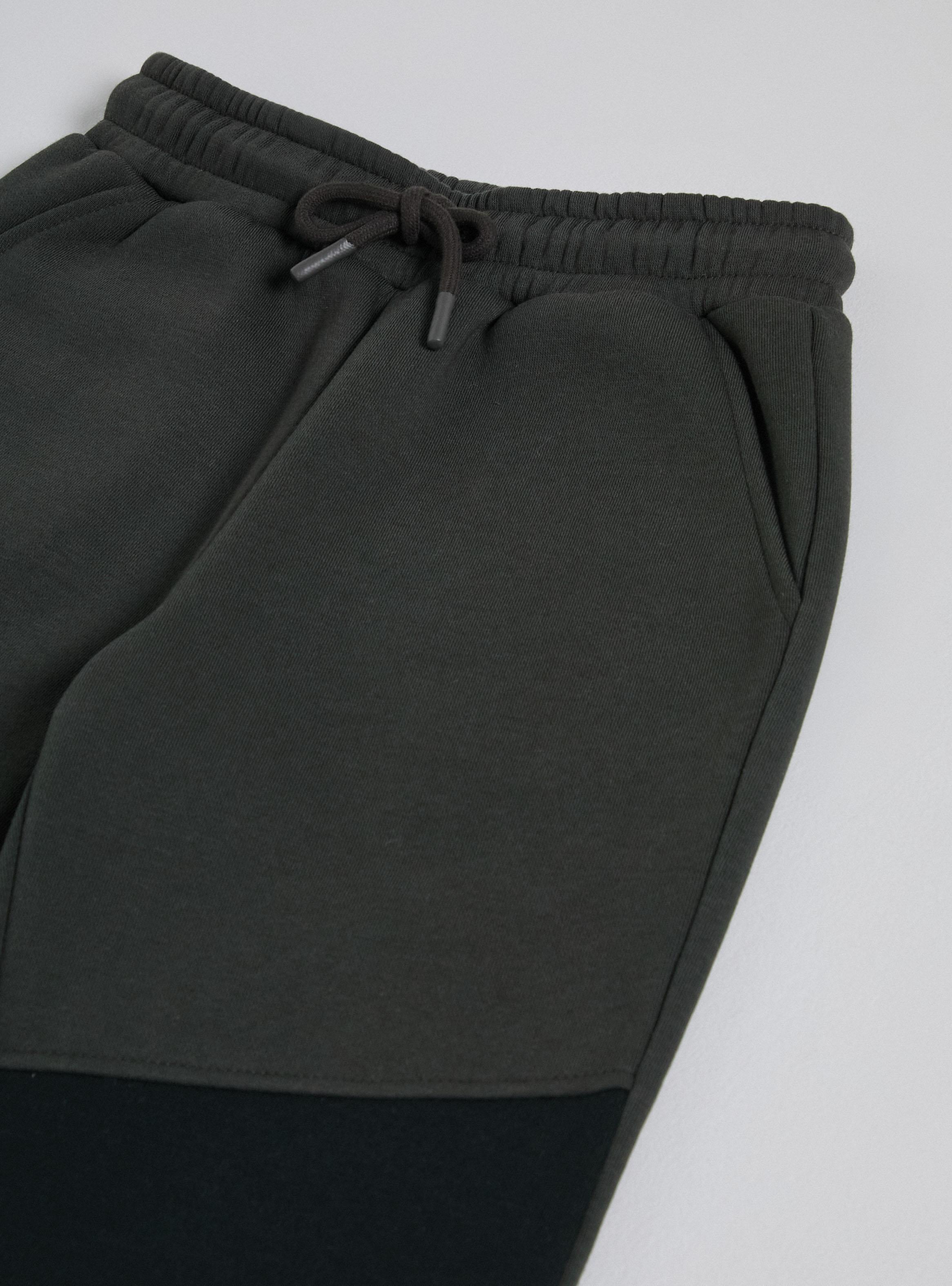 Pantalón Corte en Rodilla-3