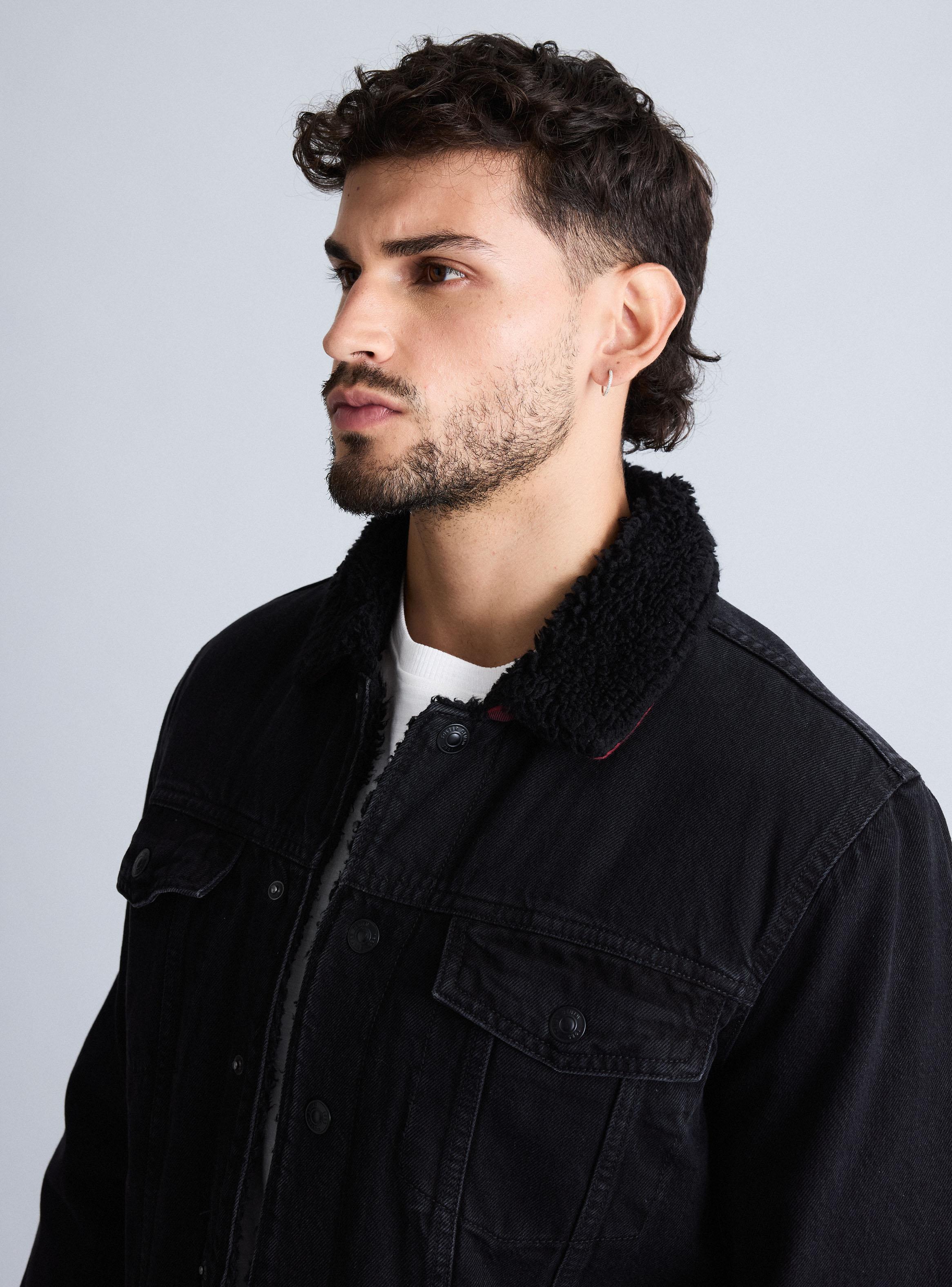 Chaqueta Trucker Jeans Detalle Cuello-2