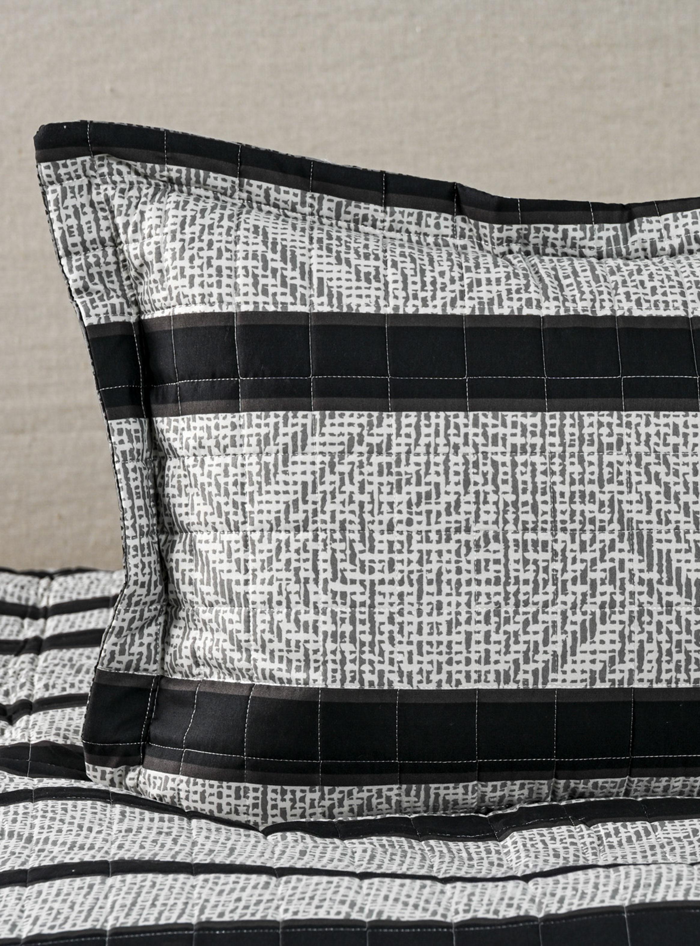 Quilt 1.5 Plazas Zircon-1