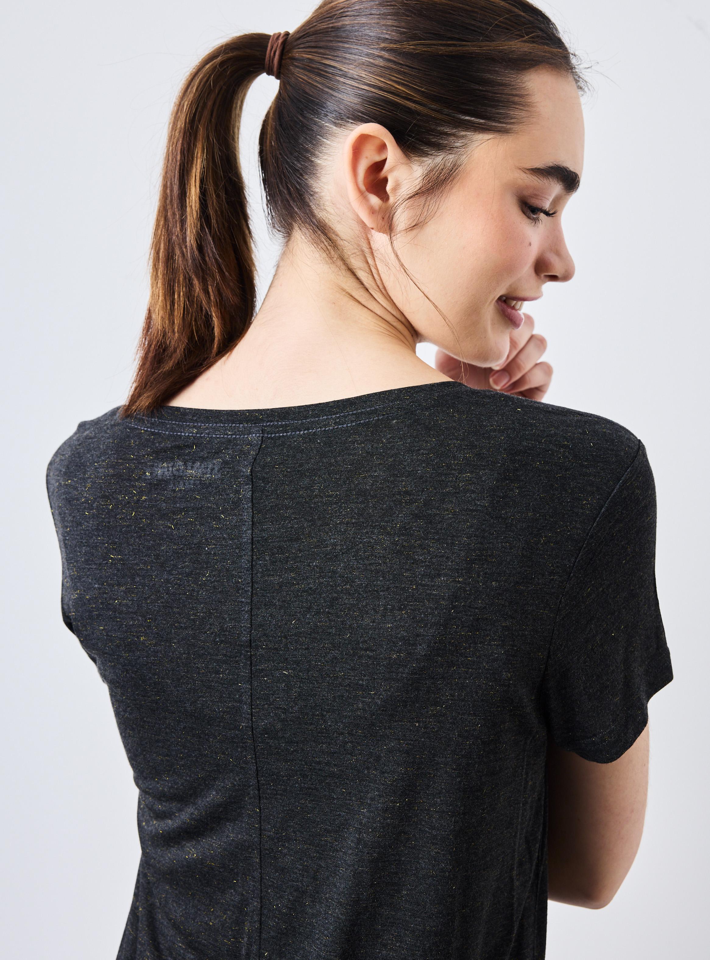 Polera Cuello en V Shinny-3