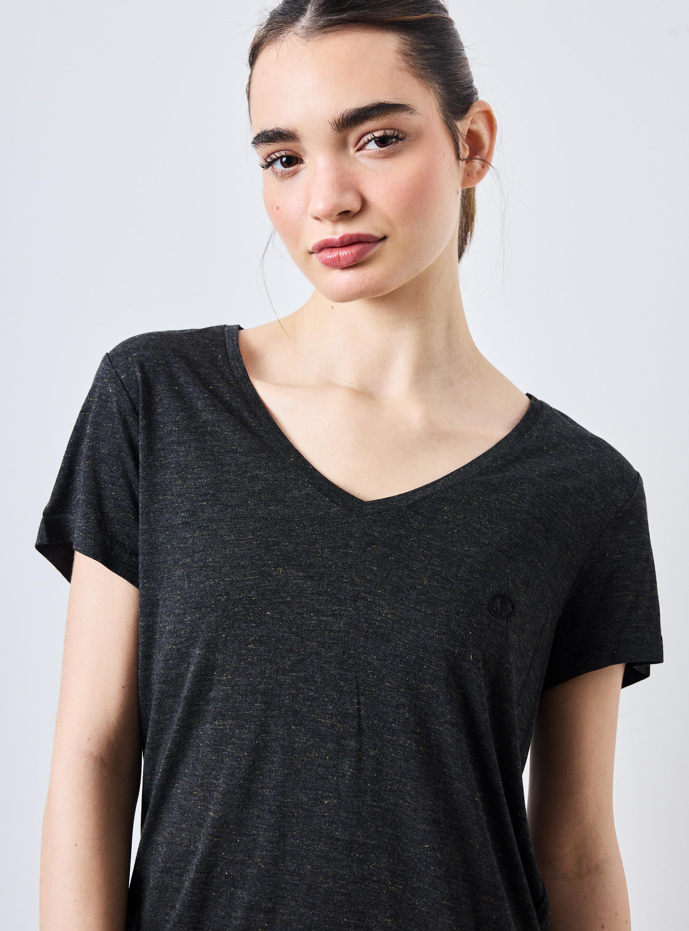 Polera Cuello en V Shinny-2