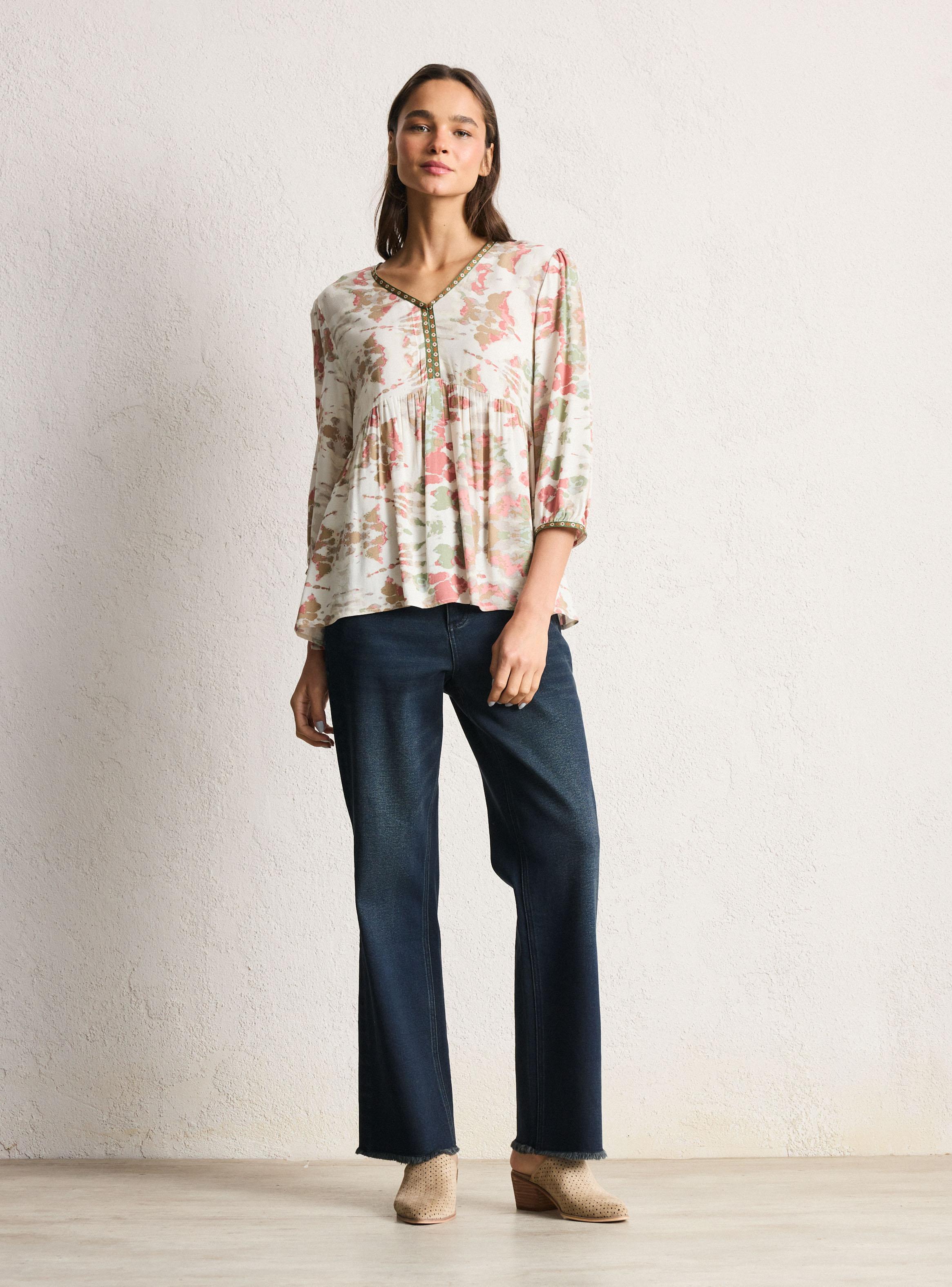 Blusa con Cinta en Escote y Corte Bajo el Busto-4