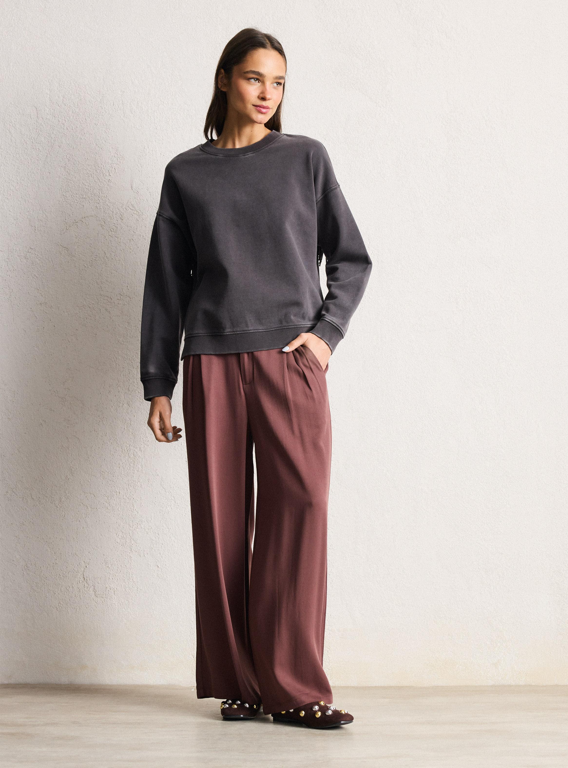 Polerón Lavado con Flecos en Espalda-4