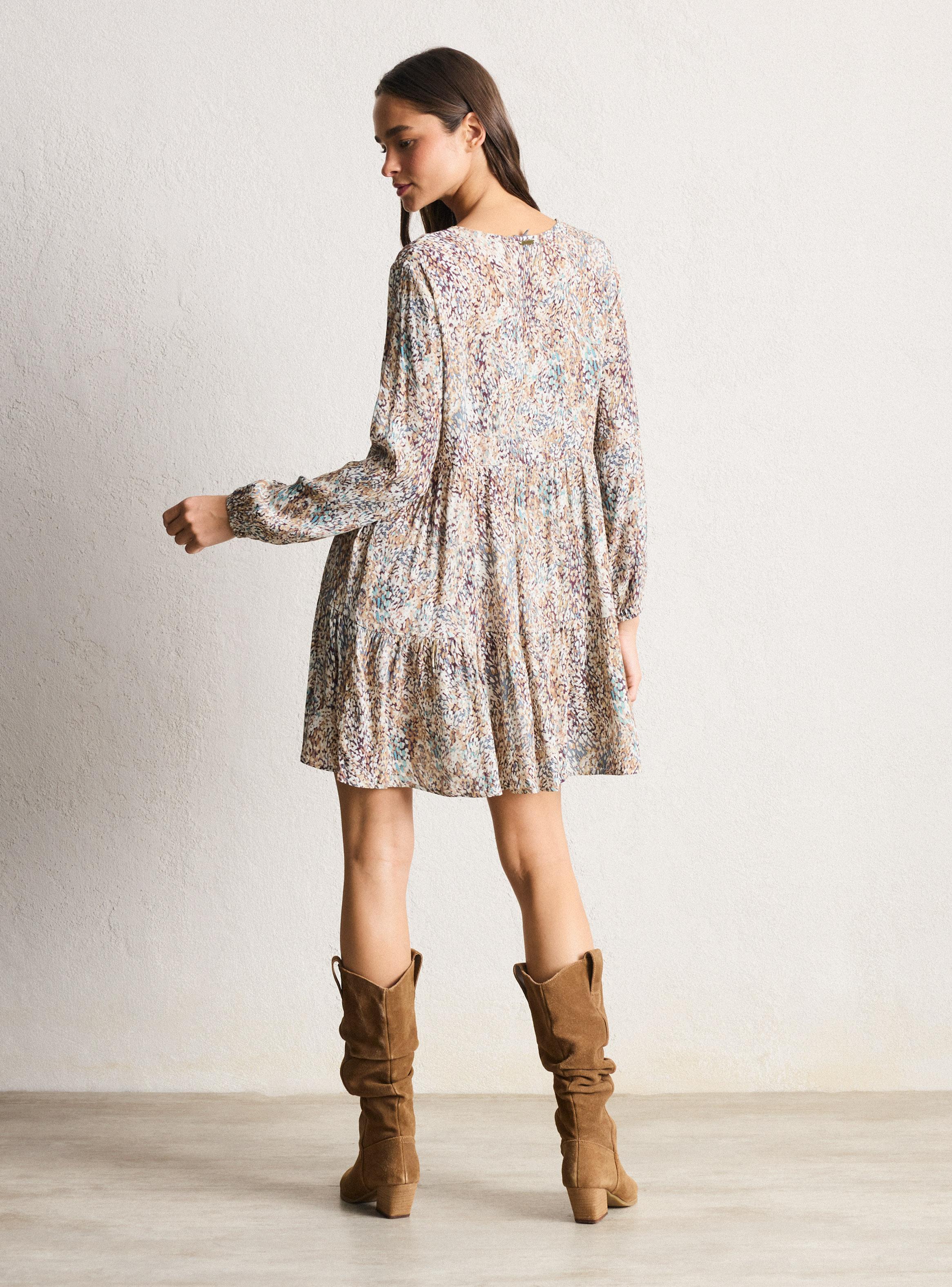 Vestido Estampado con Capas-5