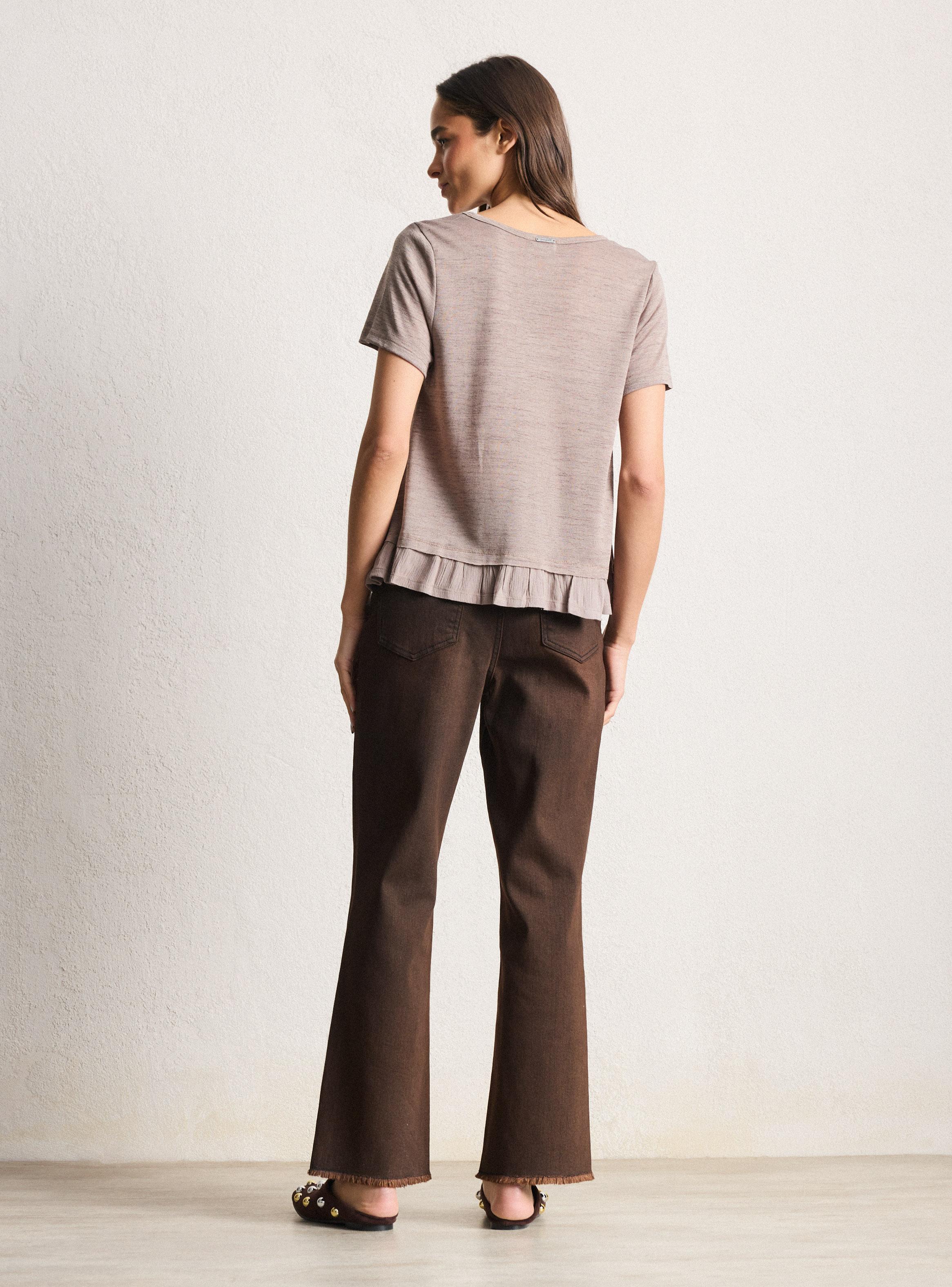 Polera Corte Peplum en Tela Rígida-5