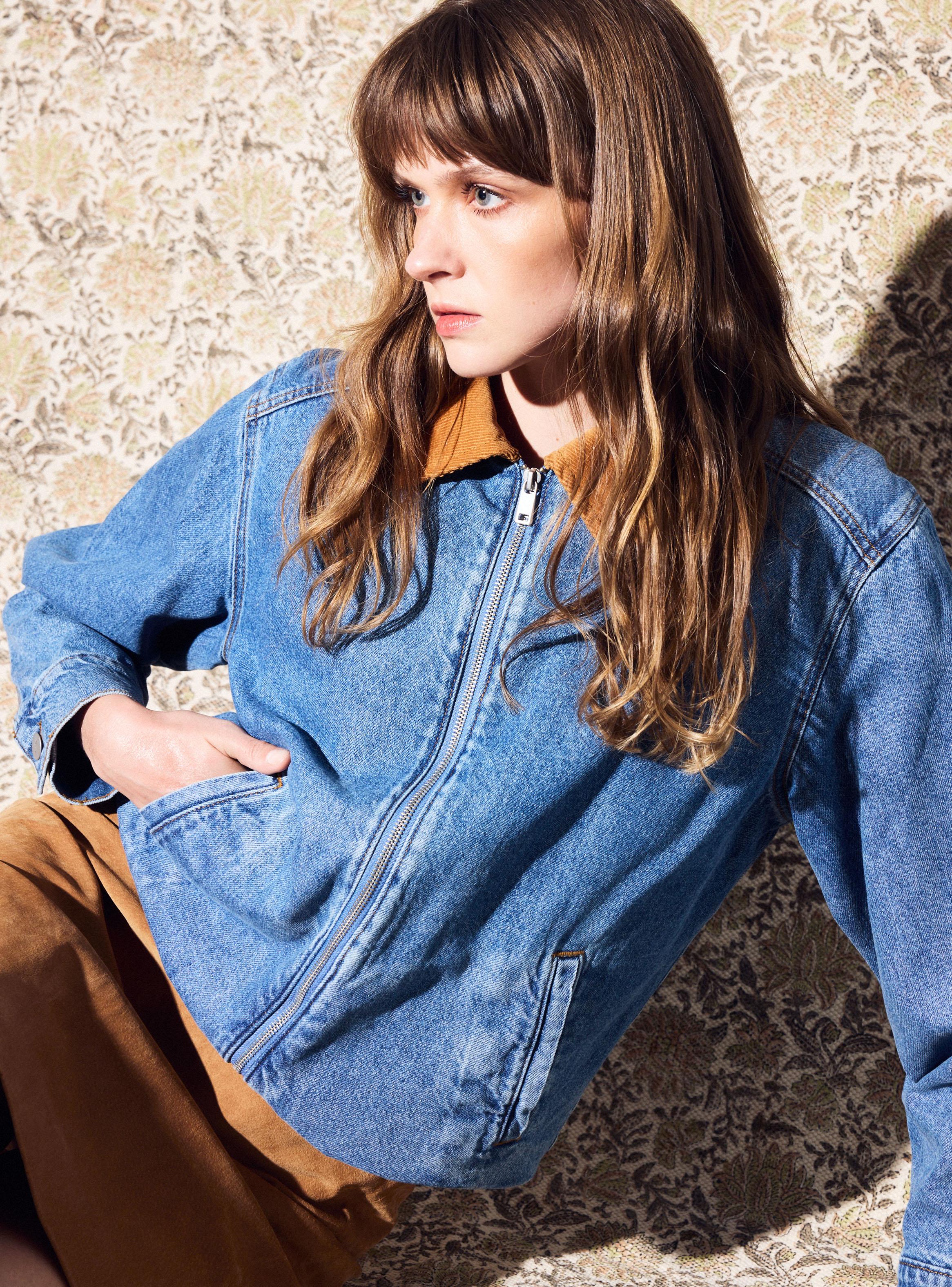 Chaqueta Cierre Delantero y Cuello de Cotele-2