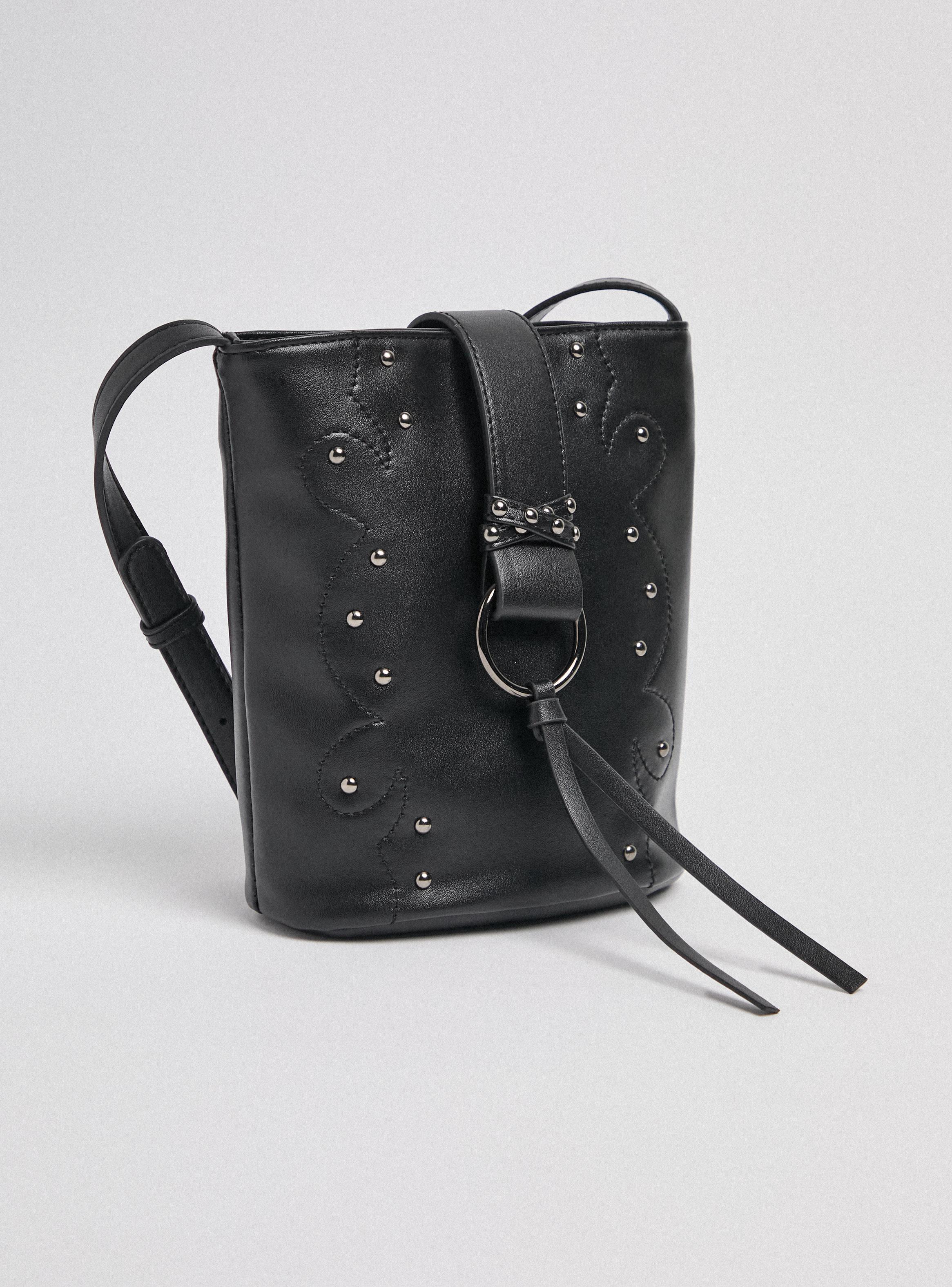 Bandolera Costuras y Detalles Metálicos-2