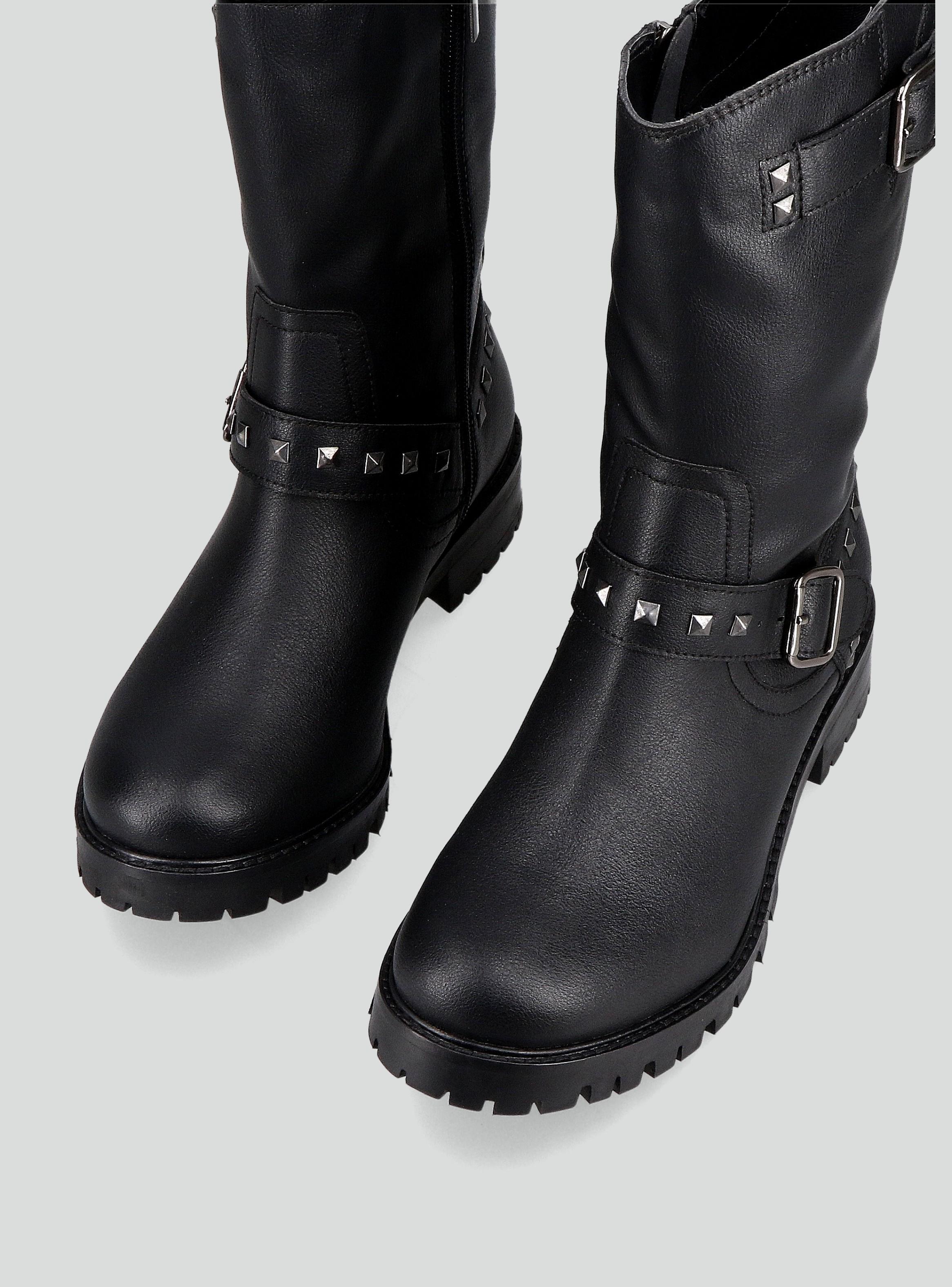 Bota Cuero Tachas Mujer-3