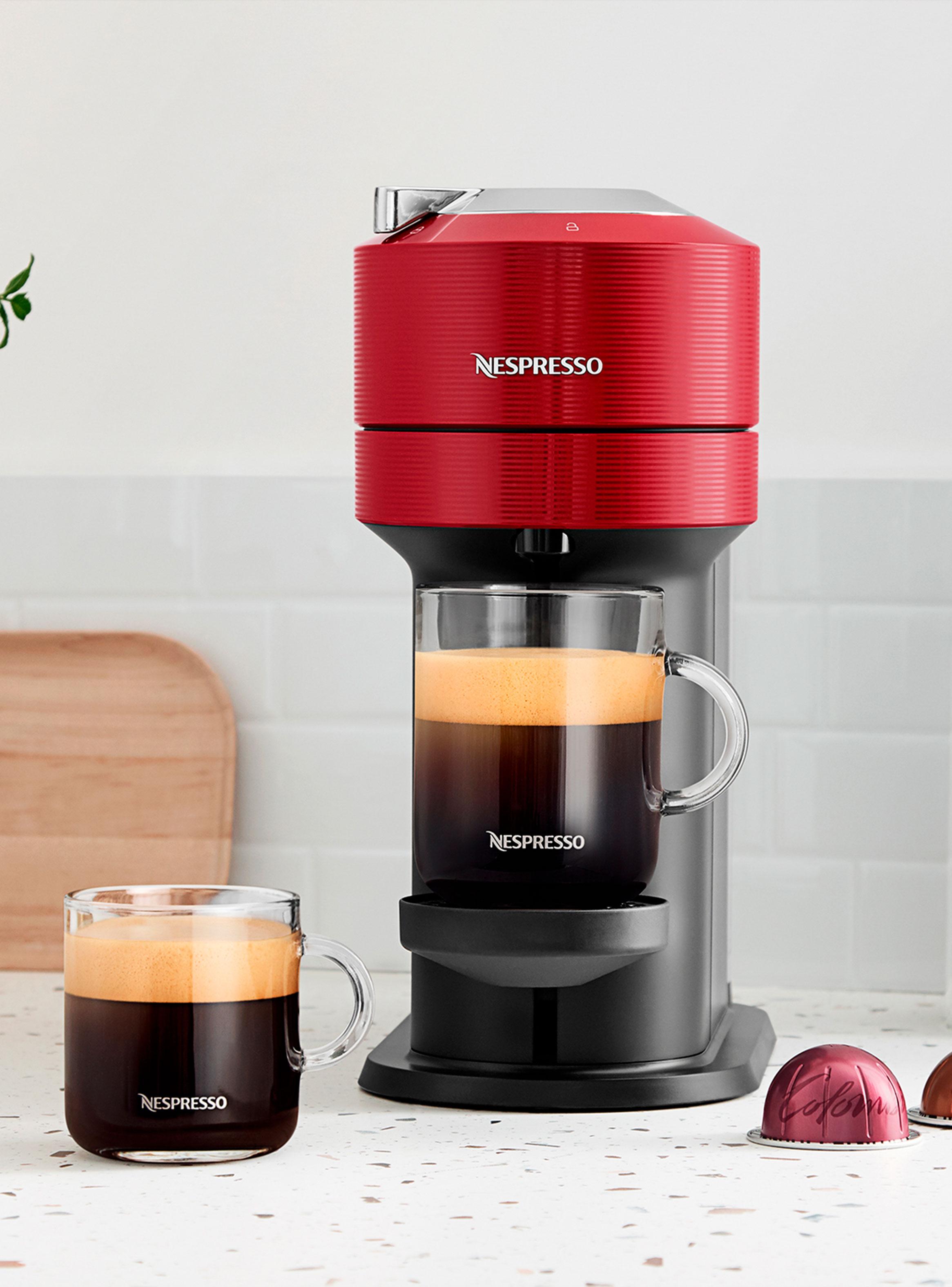 Cafetera de Cápsulas Vertuo Next Roja + Espumador de Leche Aeroccino 3-9