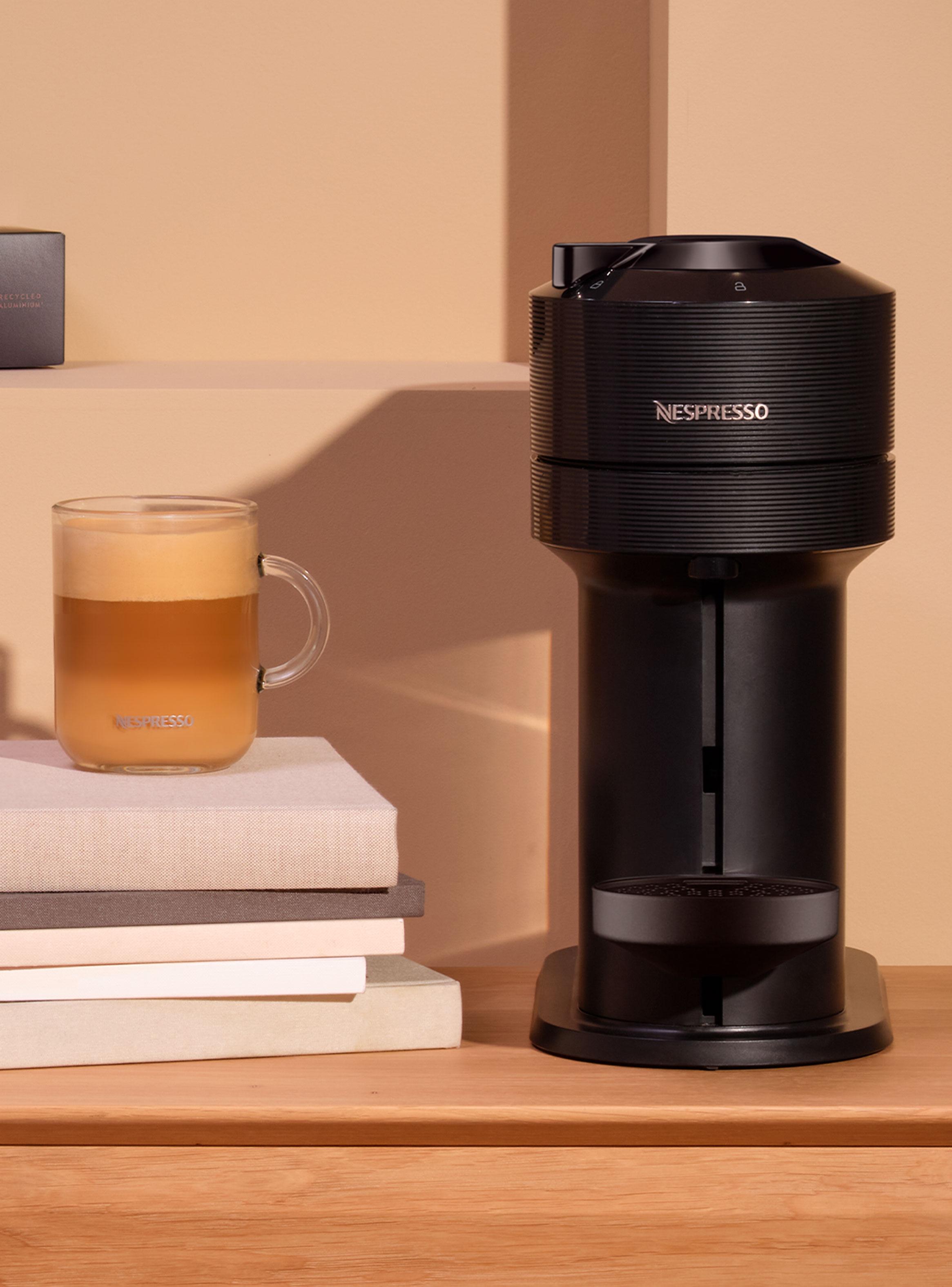 Cafetera de Cápsulas Vertuo Next Negra + Espumador de Leche Aeroccino 3-9
