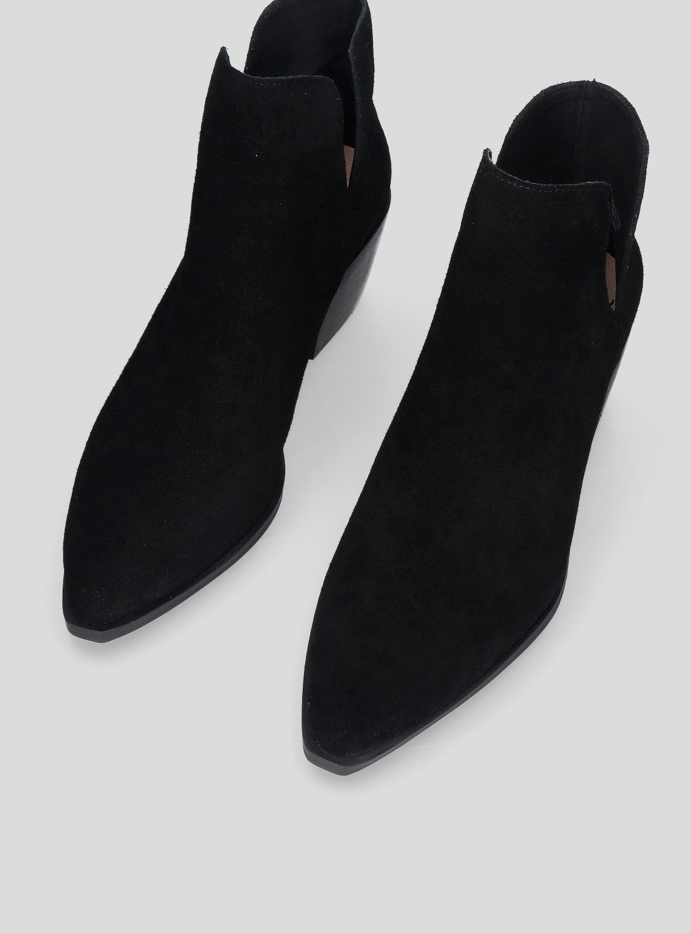 Botín de Cuero con Abertura Lateral Mujer-2