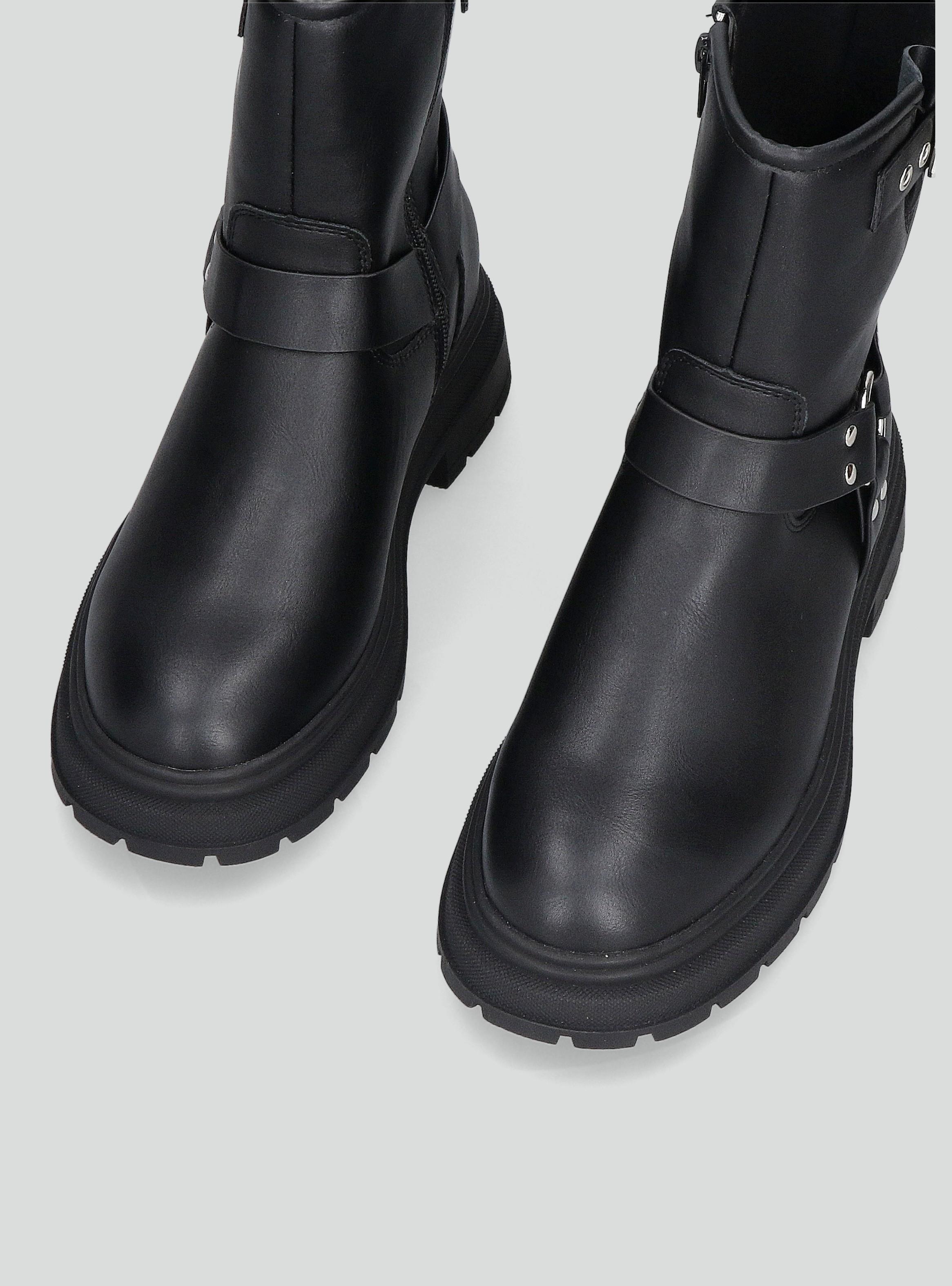 Botín Urbano Detalles Metálicos  Mujer-2