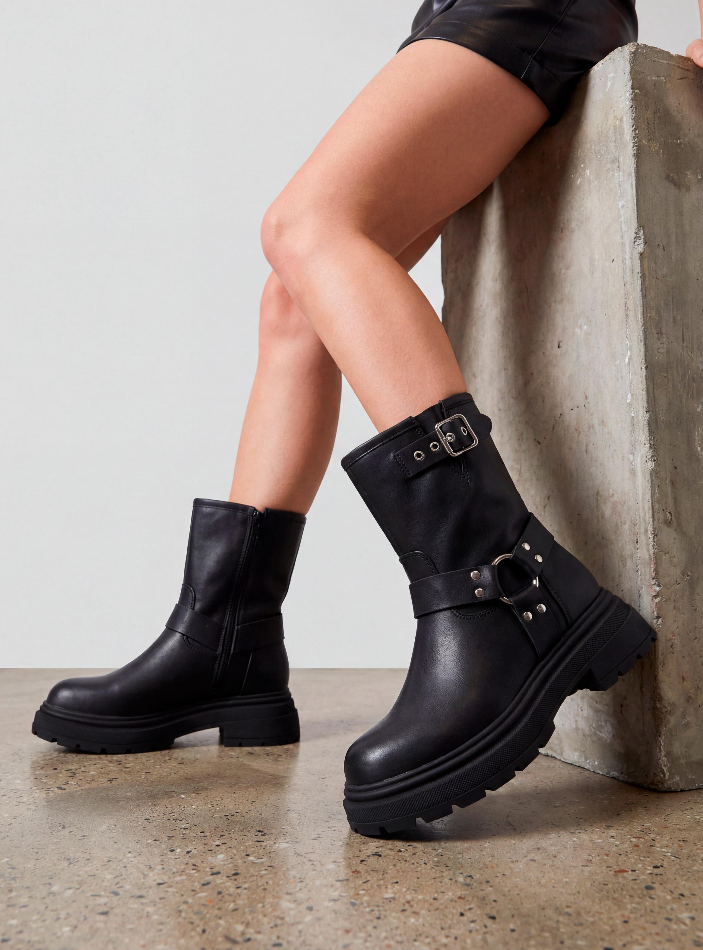 Botín Urbano Detalles Metálicos Mujer-4