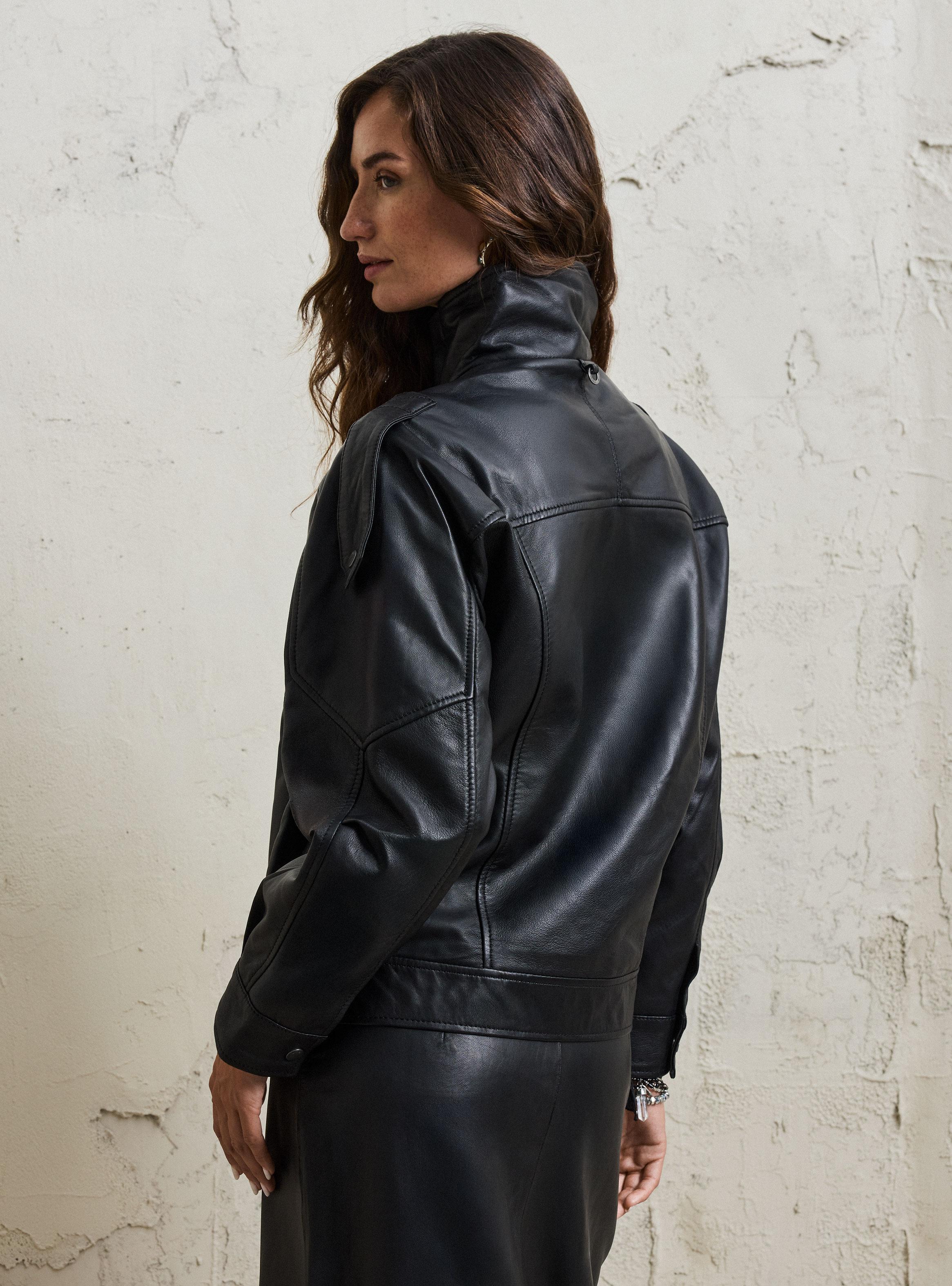 Chaqueta Cuello Tipo Funnel-1