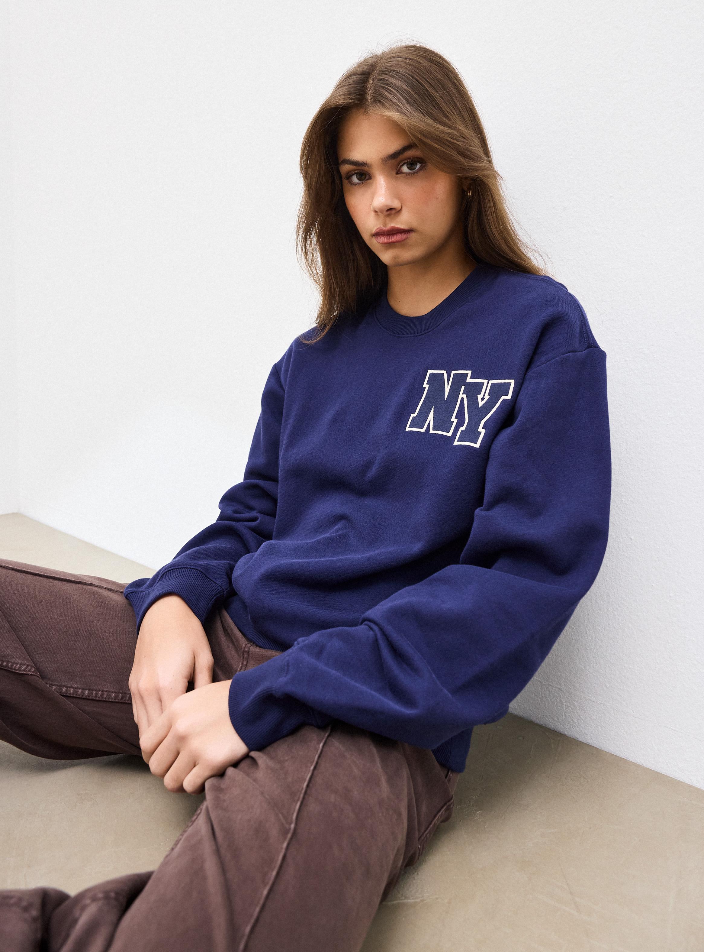 Polerón Bordado Ciudades-3