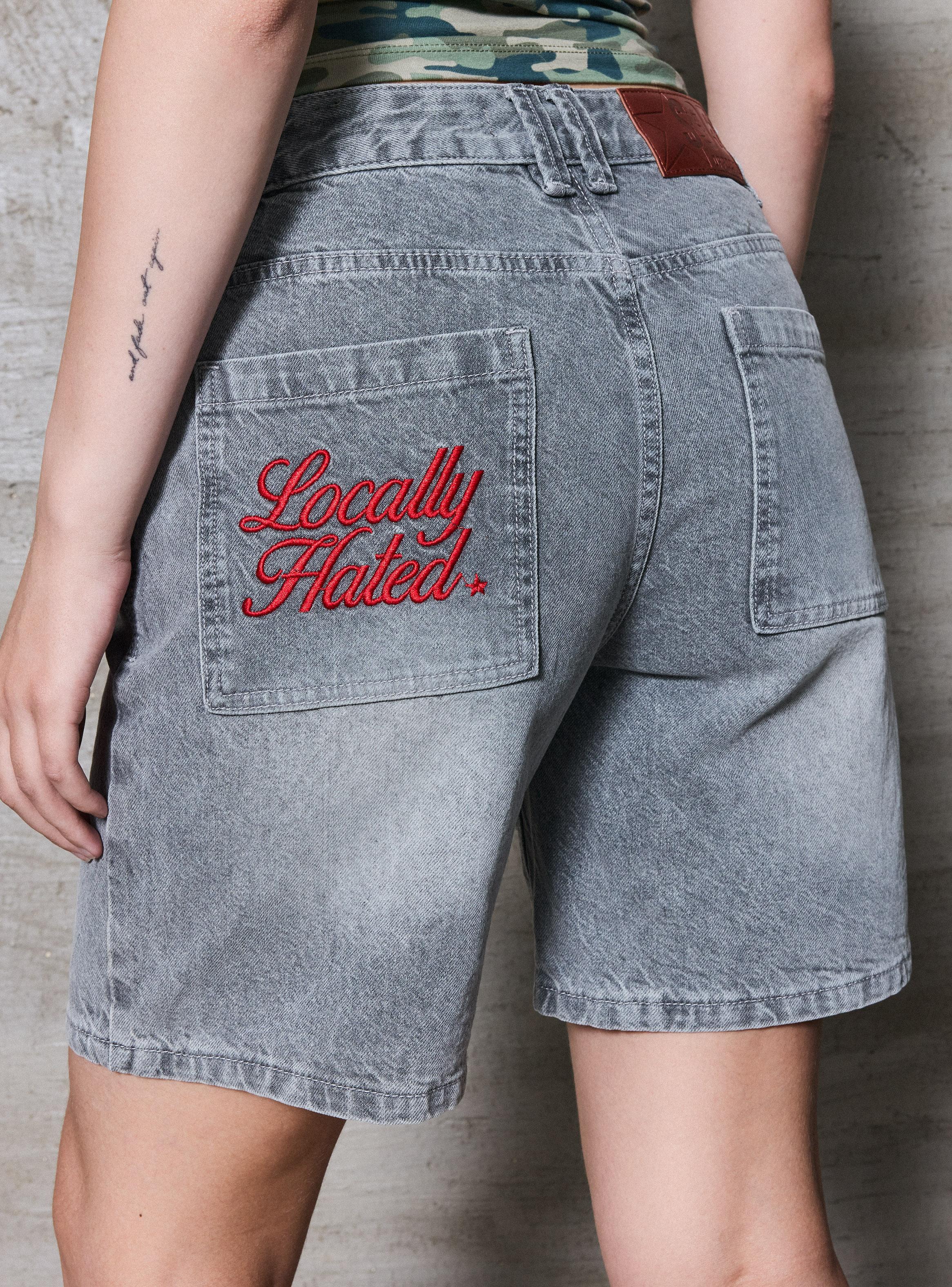 Bermuda Bordado Colab Studio 95-3