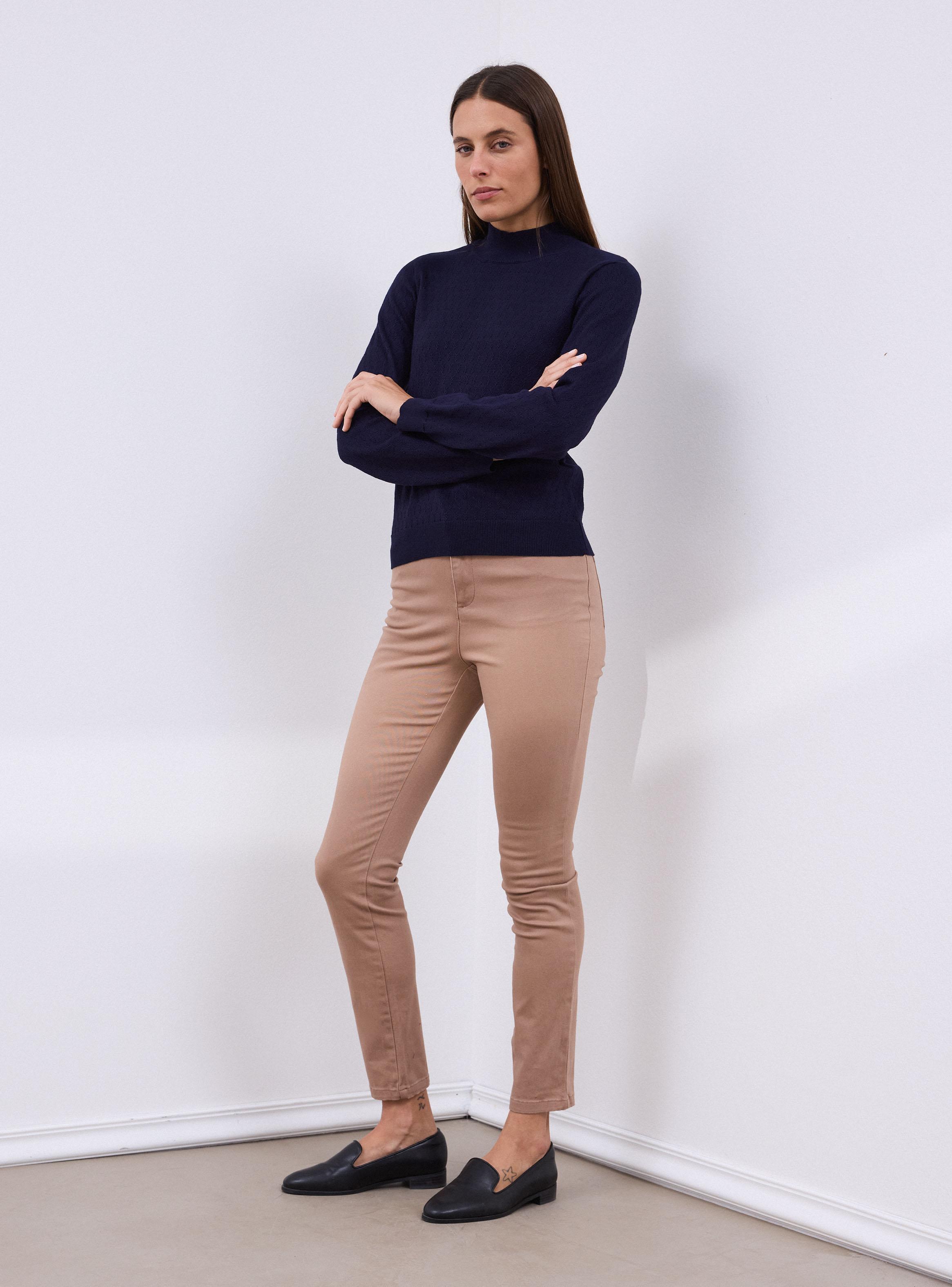 Sweater Cuello Alto y Textura-4