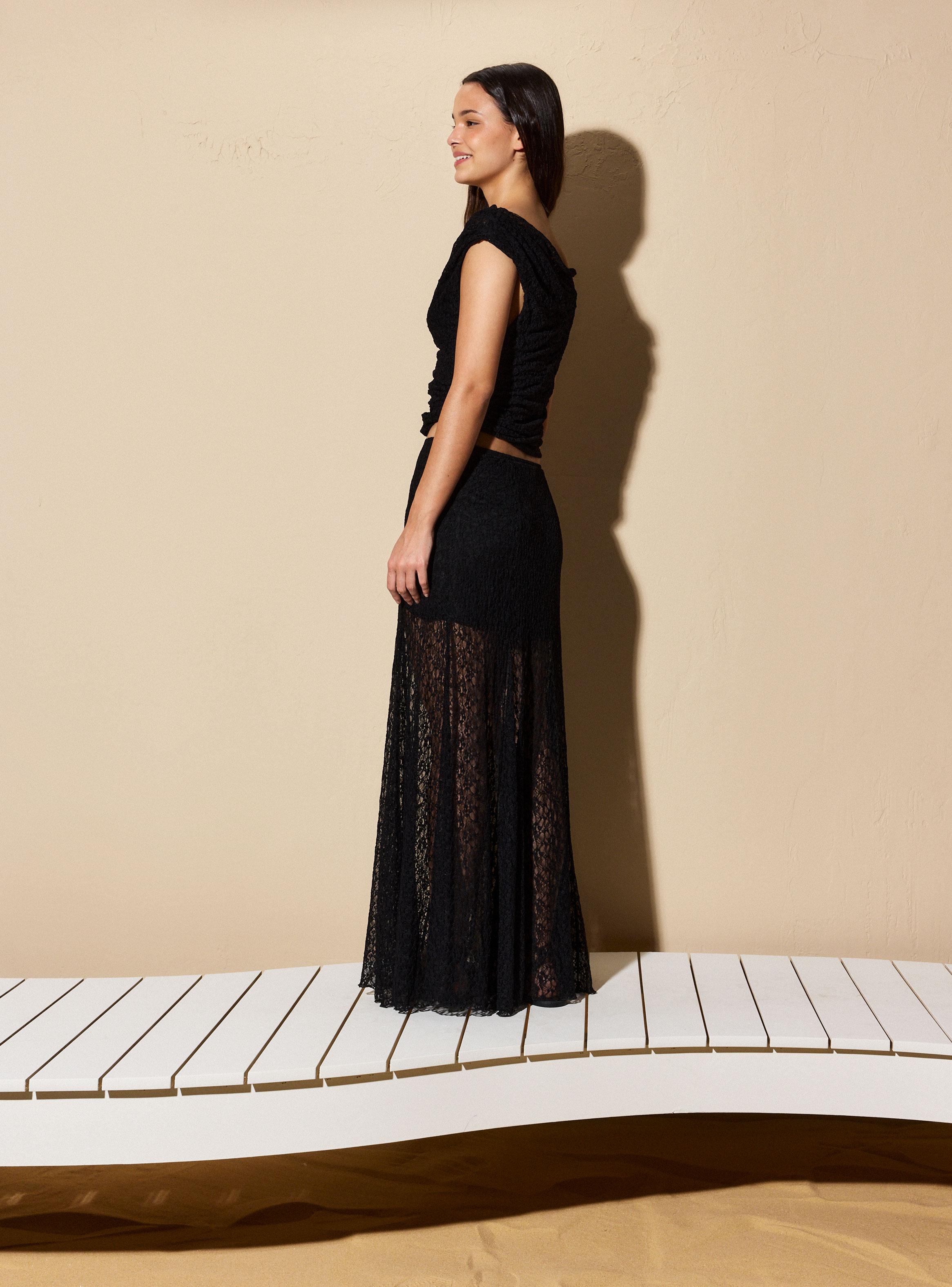 Polera Encaje con Manga Torcida-5