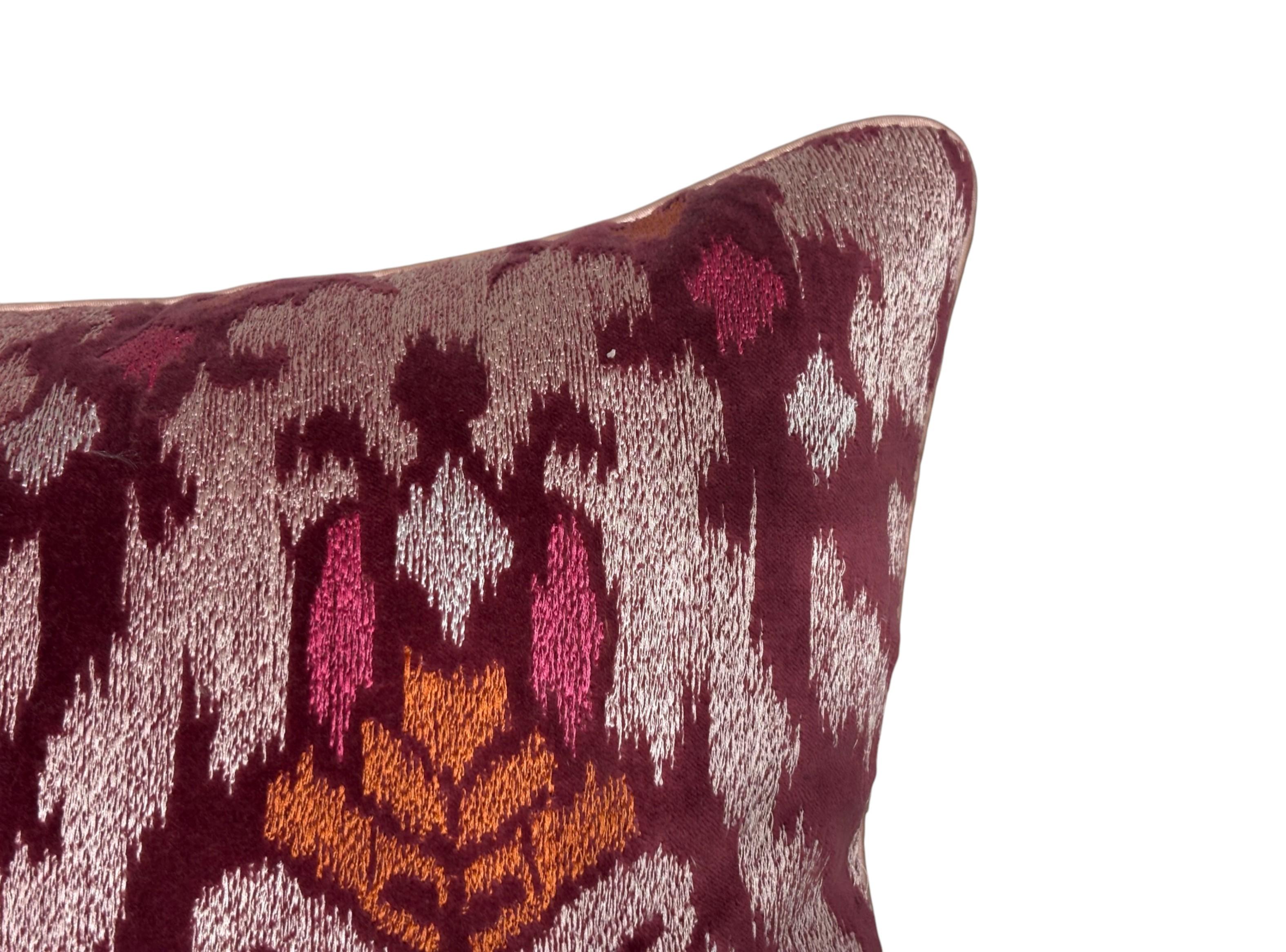 Cojín Ikat Bordado 60x40 cm-2