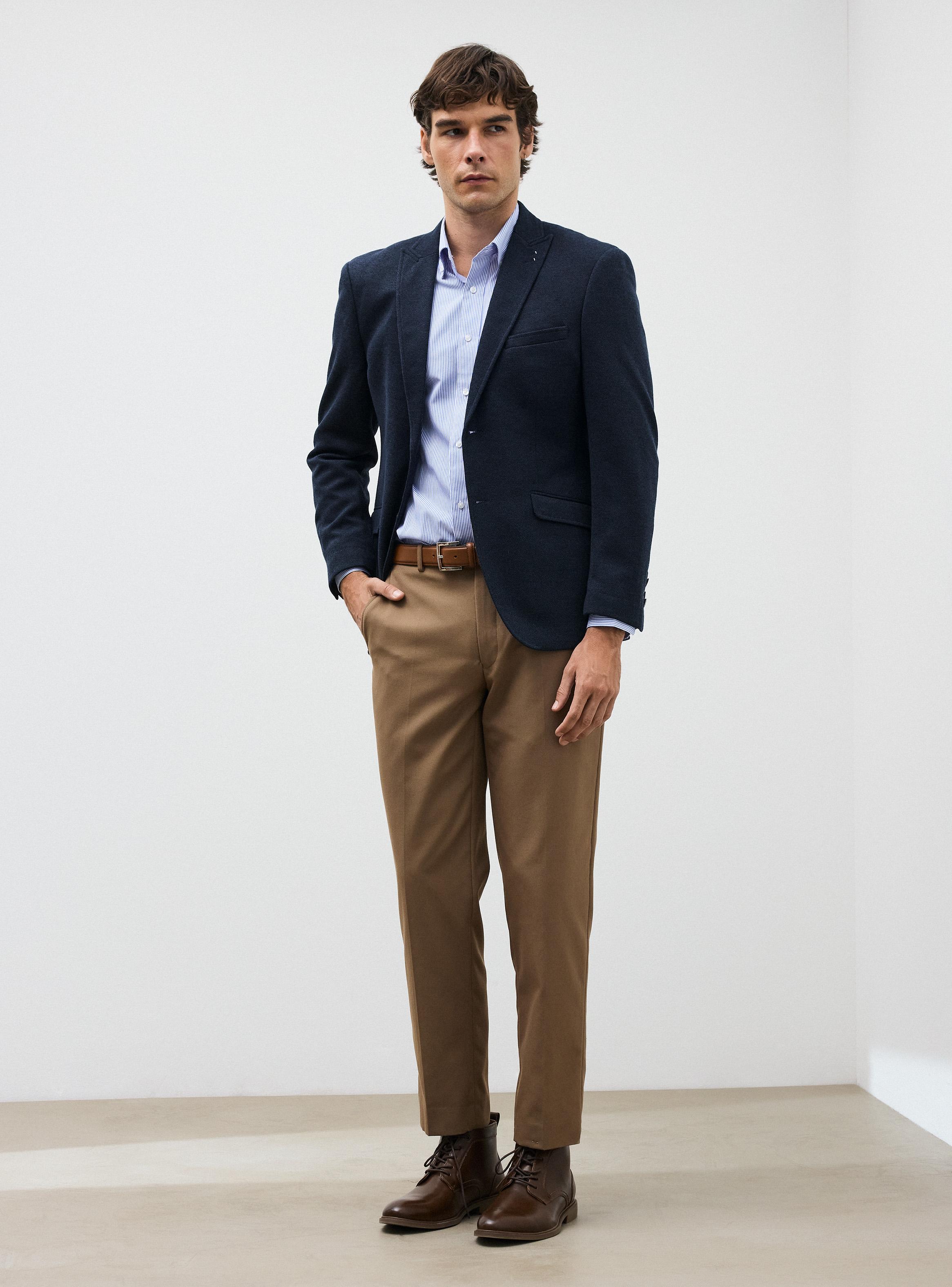 Vestón Recto Slim Fit Vuelta en Punta-4