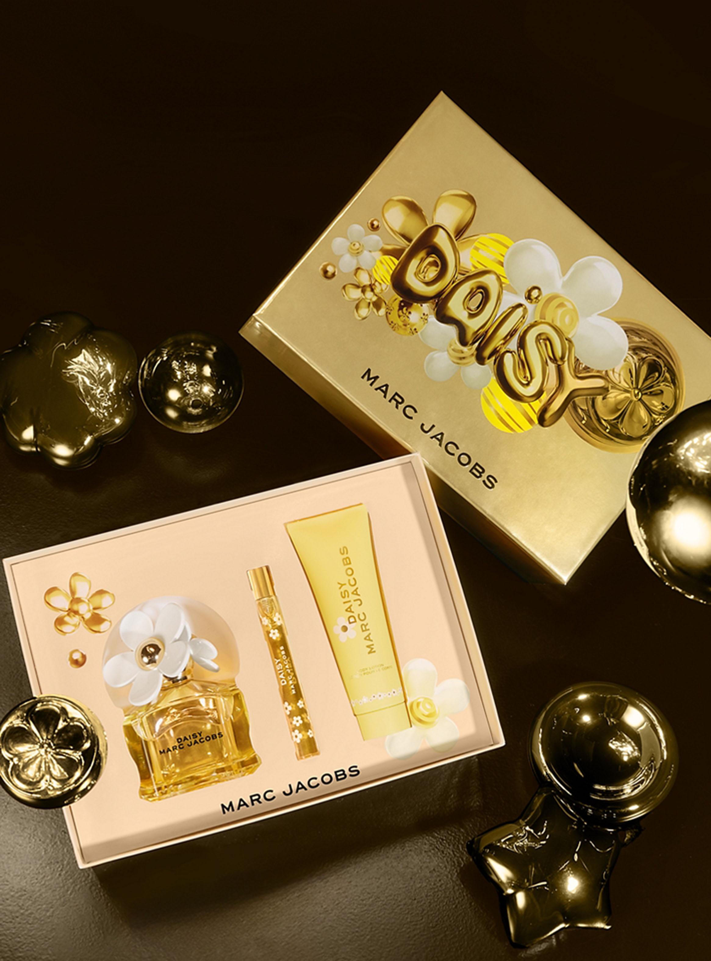 Set Perfume Daisy EDT Mujer 100 ml + Body Lotion 75 ml + Pen Spray 10 ml-2