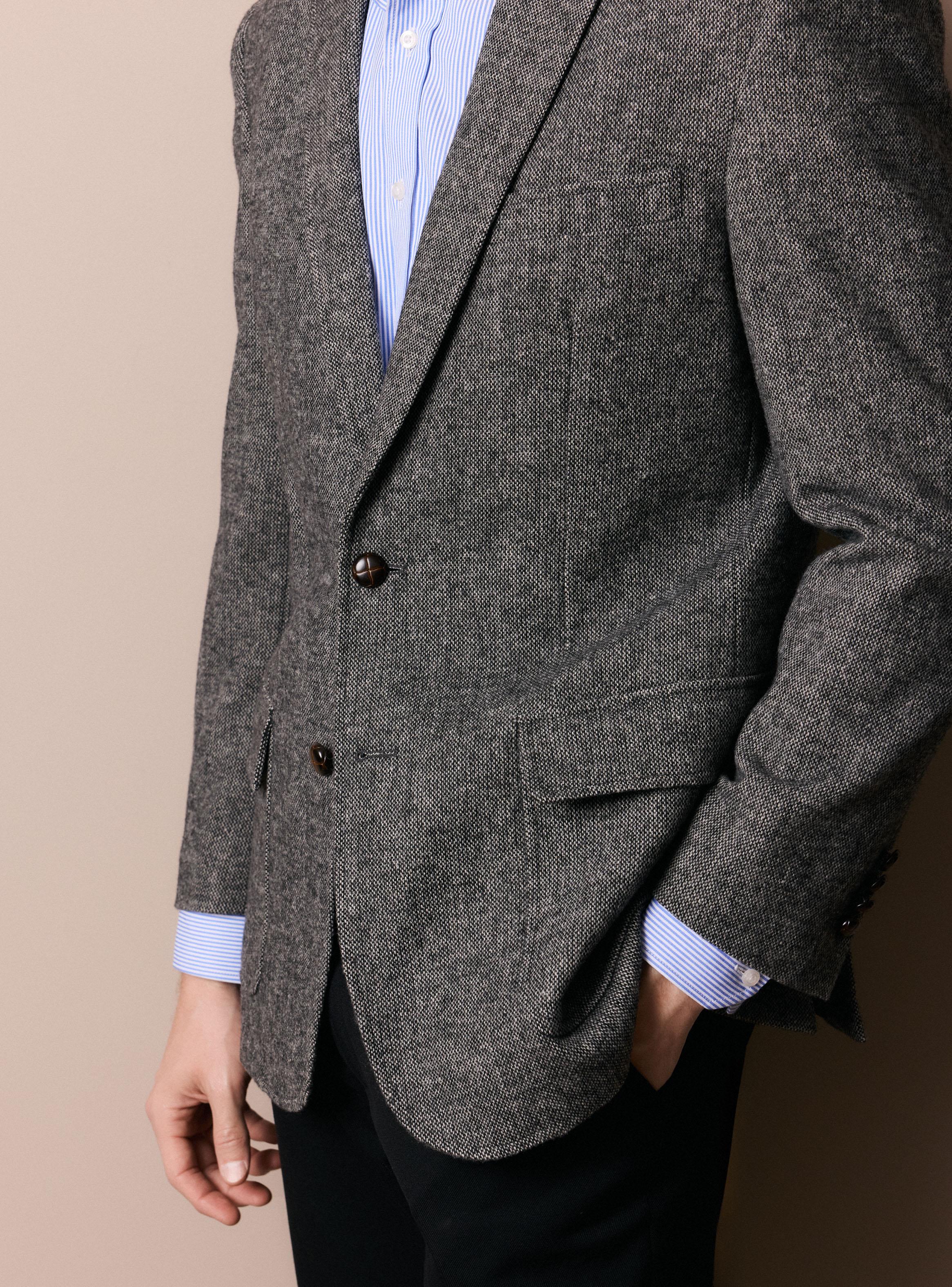 Vestón Tweed con Traba en el Cuello-2