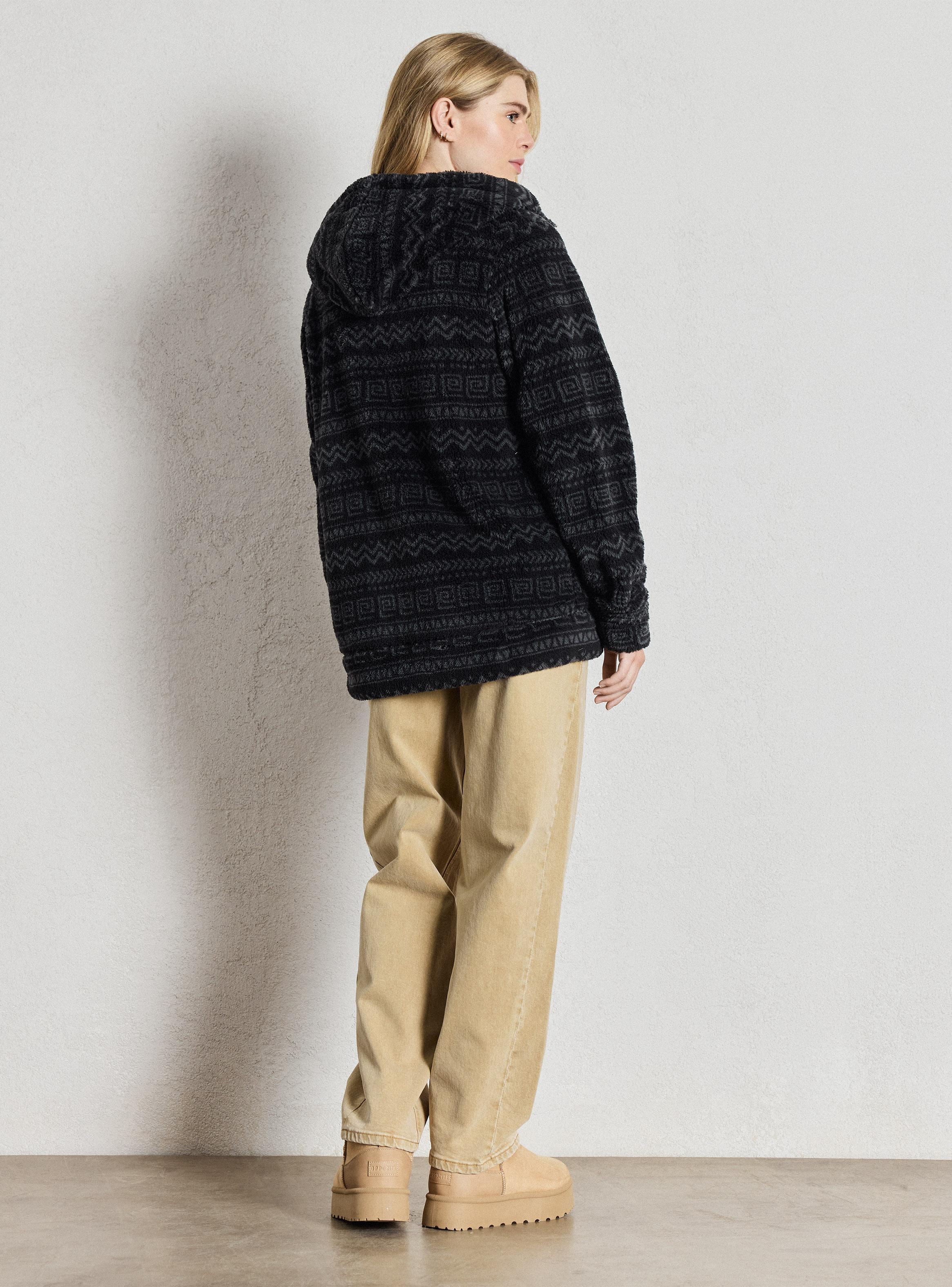 Polar Estampado con Gorro-5