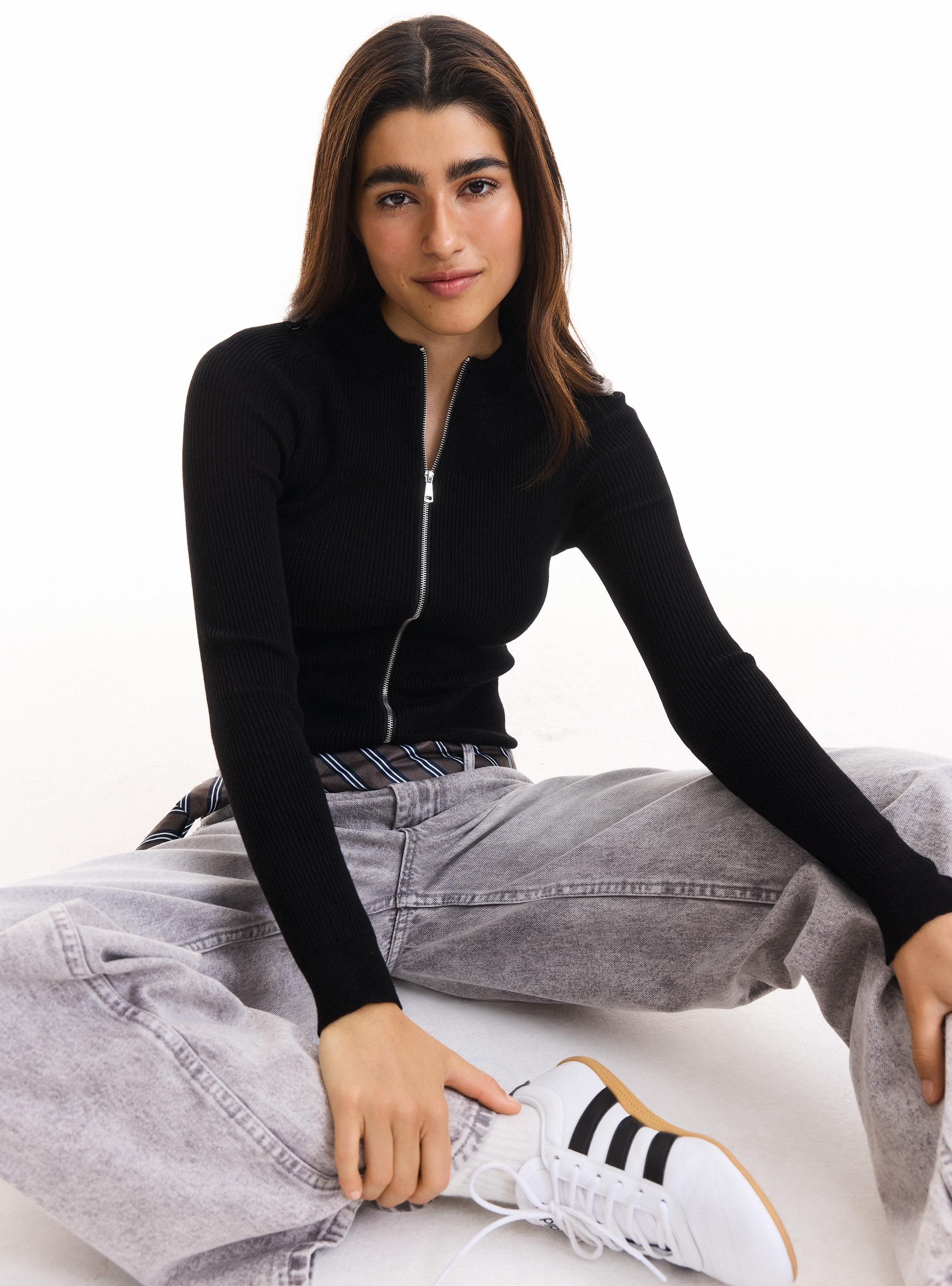 Sweater con Cuello Alto y Cierre-3