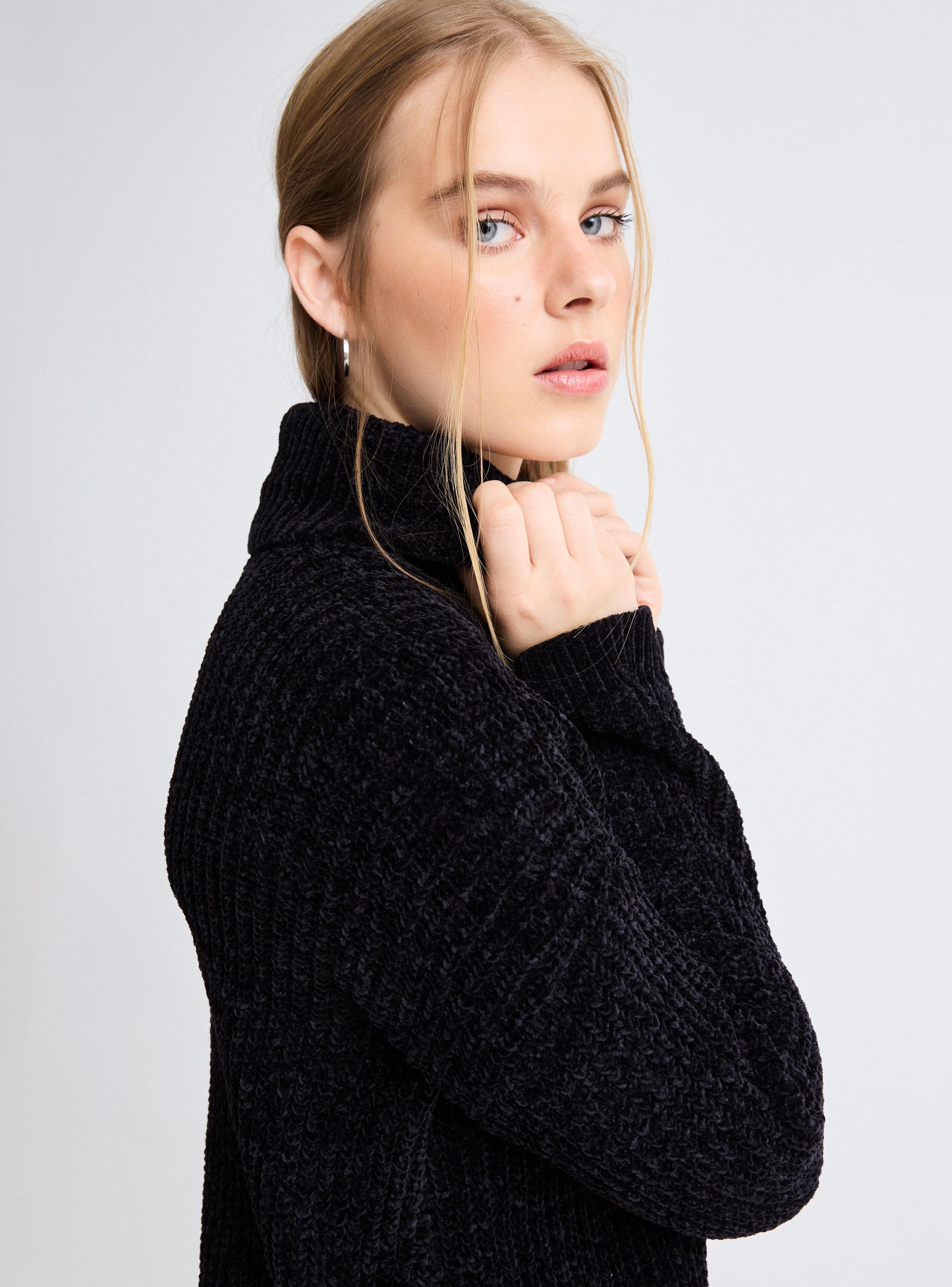 Sweater Cuello Alto-3
