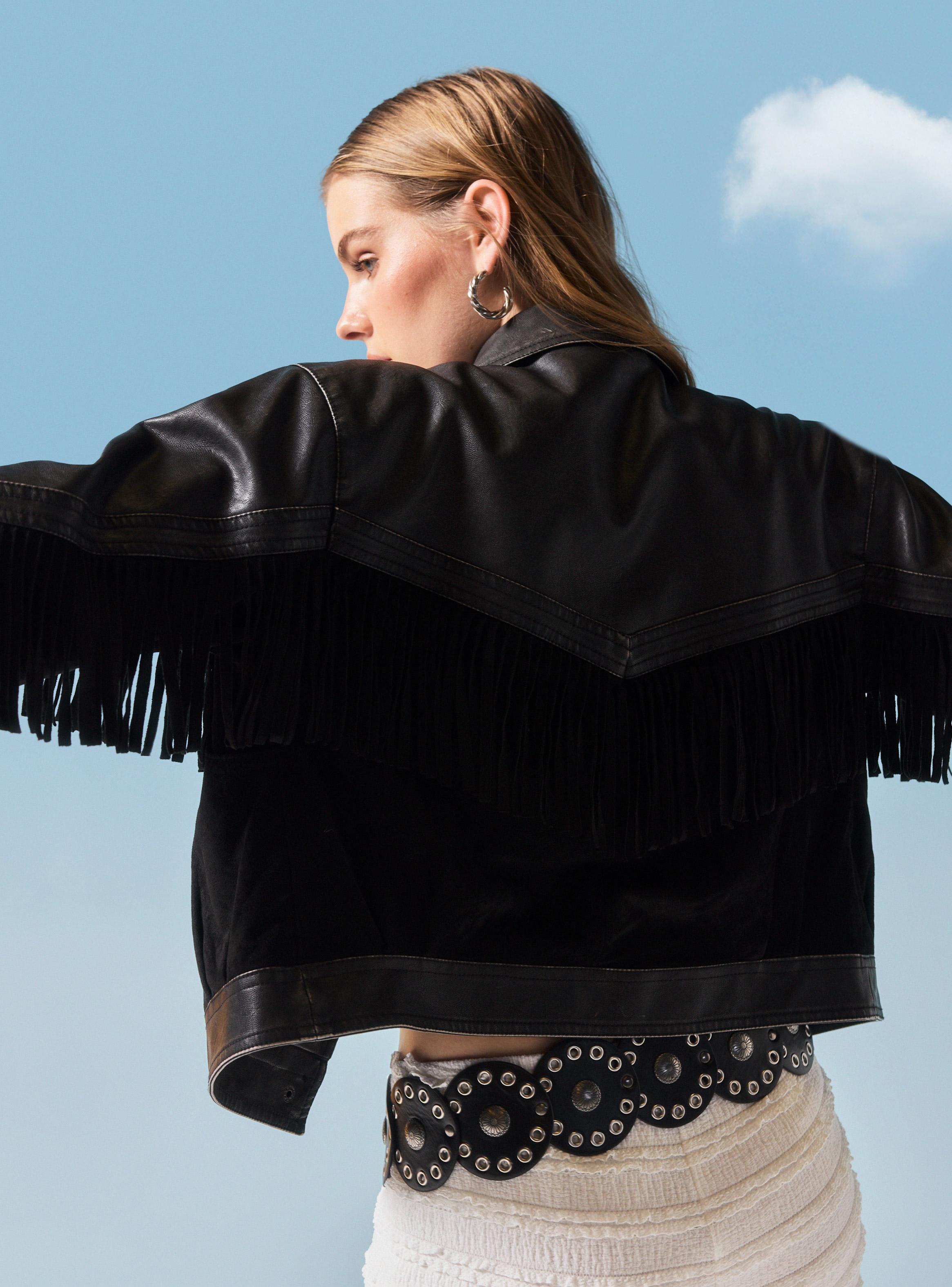 Chaqueta Corte Frontal con Lazos y Flecos-3