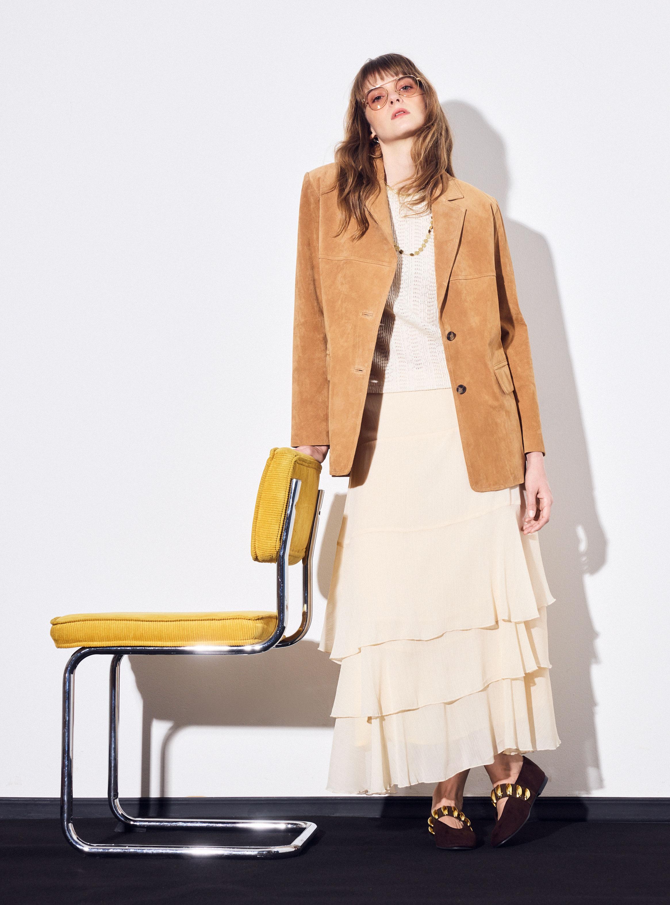 Falda Larga Cortes y Vuelos-4