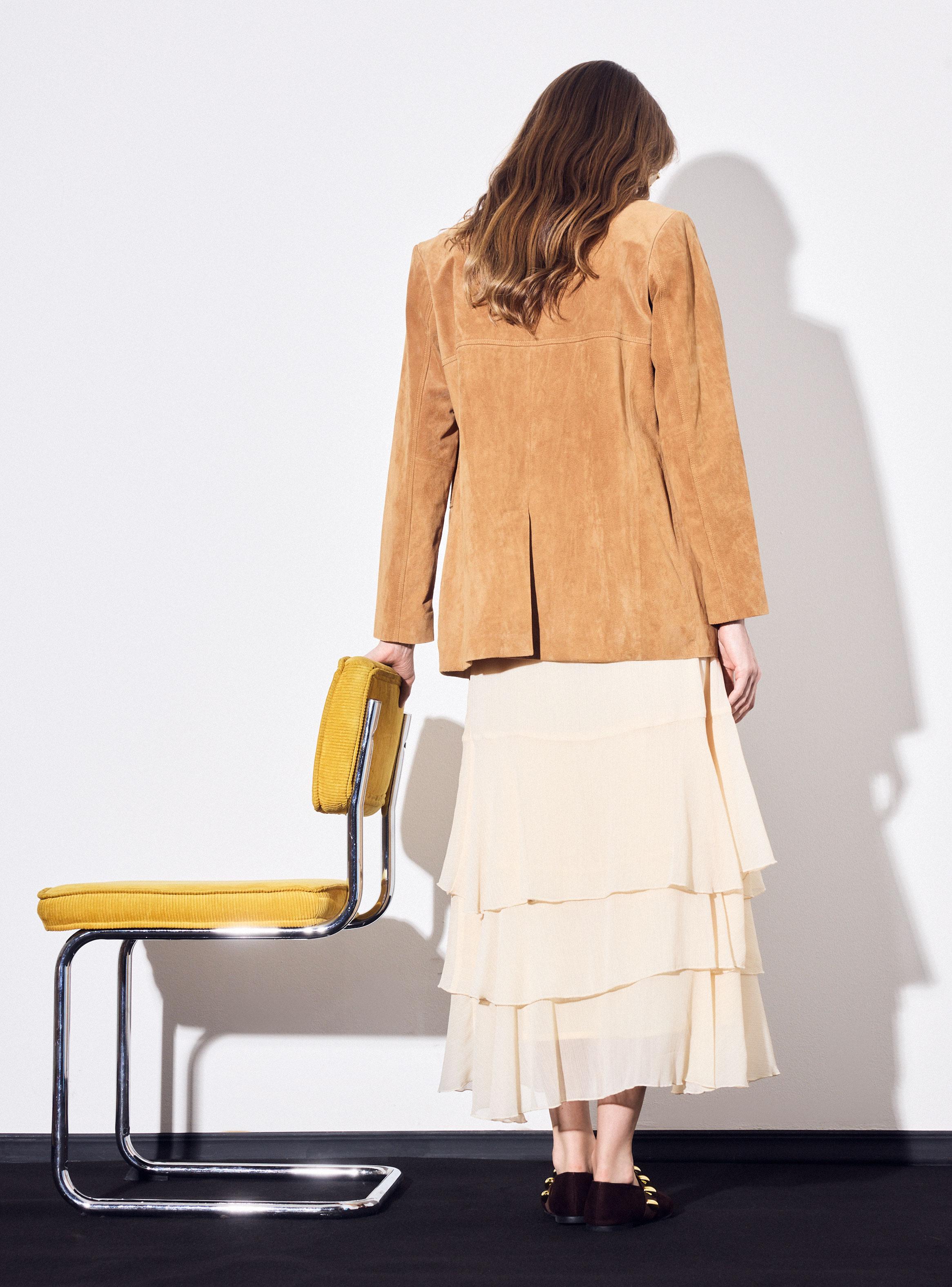 Falda Larga Cortes y Vuelos-5