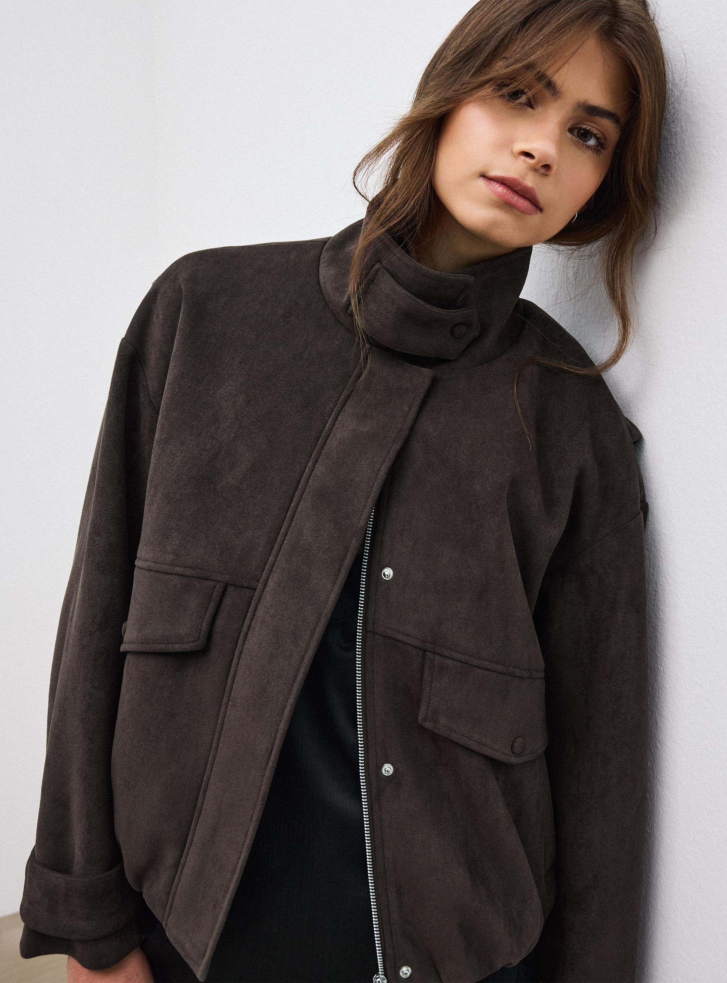 Chaqueta Bomber Cuello Alto Funnel Efecto Gamuza-2