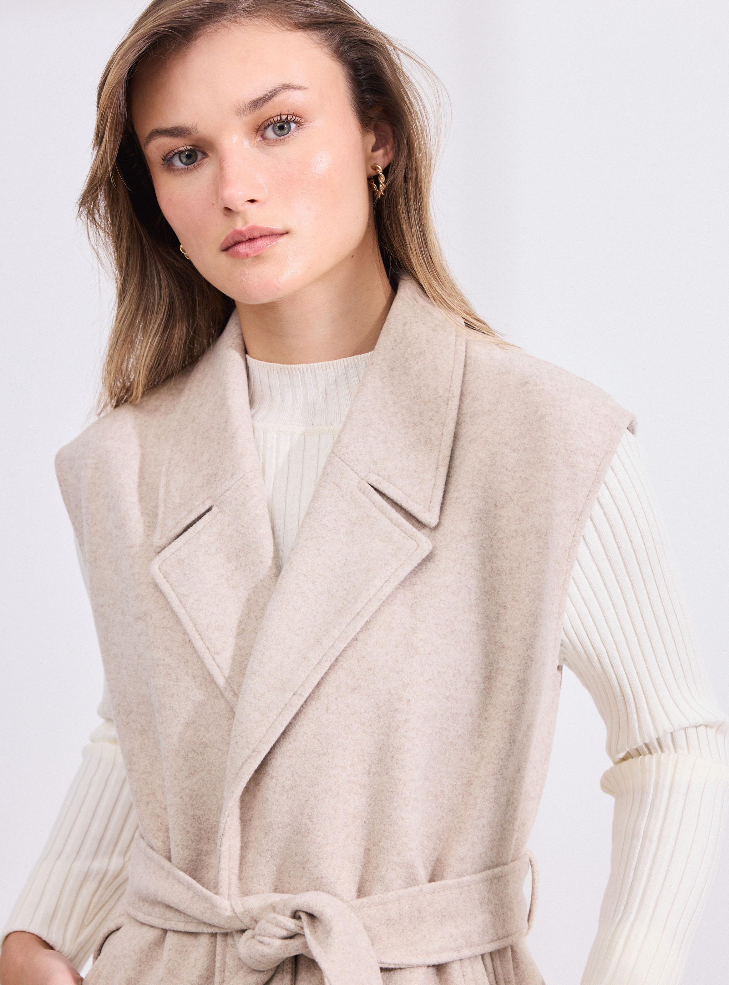 Abrigo sin Mangas con Lazo en Cintura-2