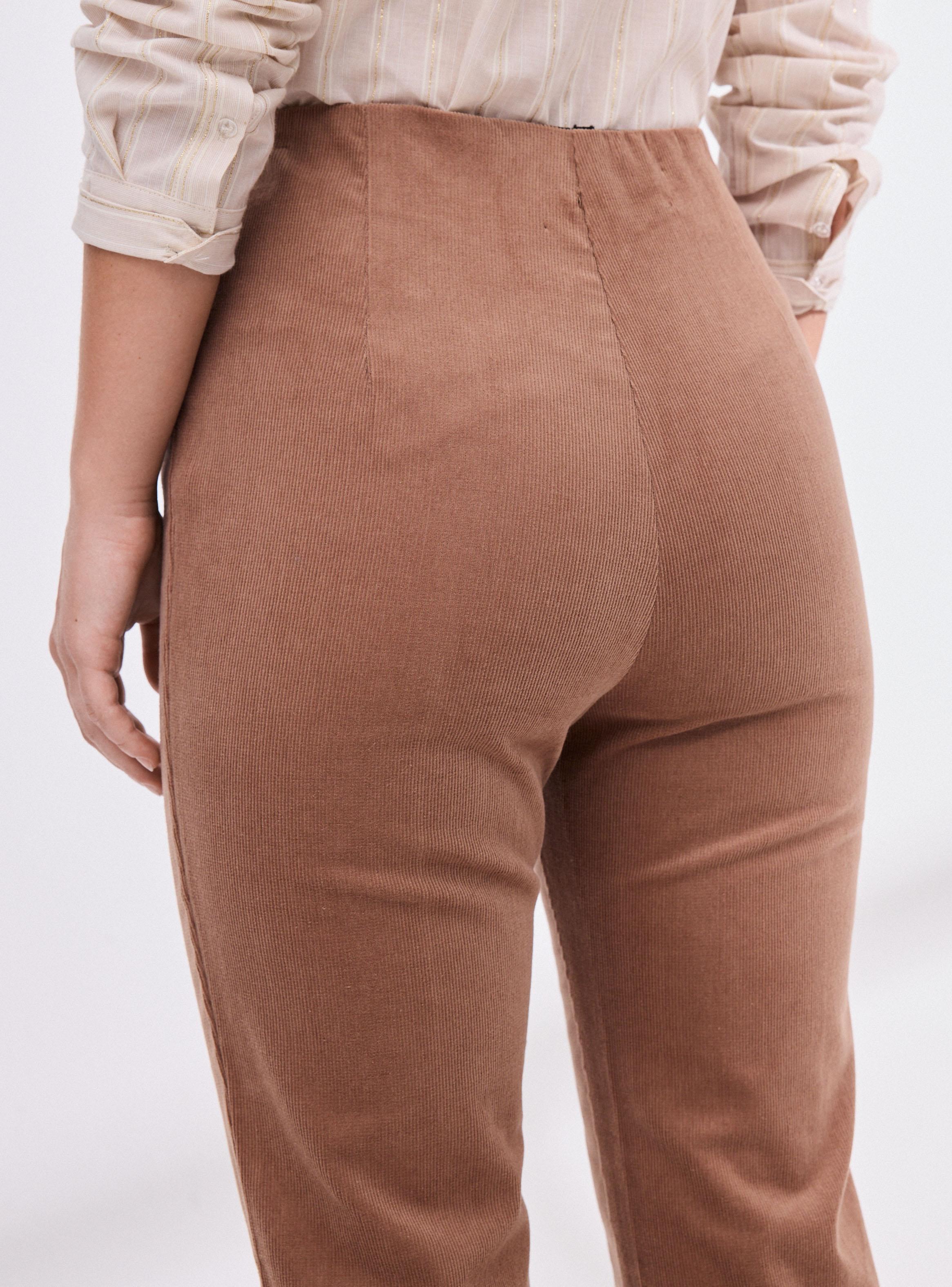 Pantalón de Pana con Diseño Espiga y Botones Decorativos-3