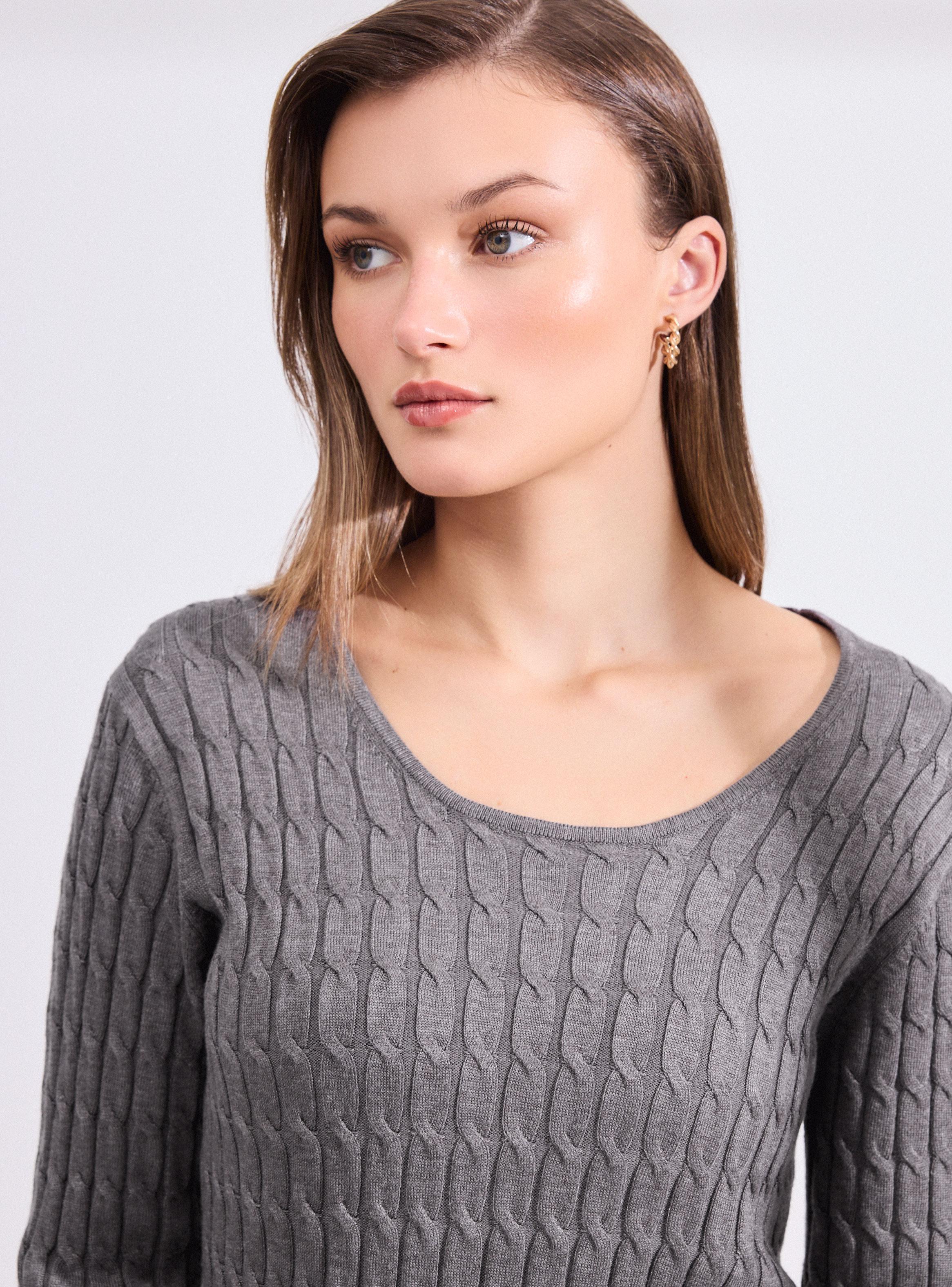 Sweater Básico Listado-2