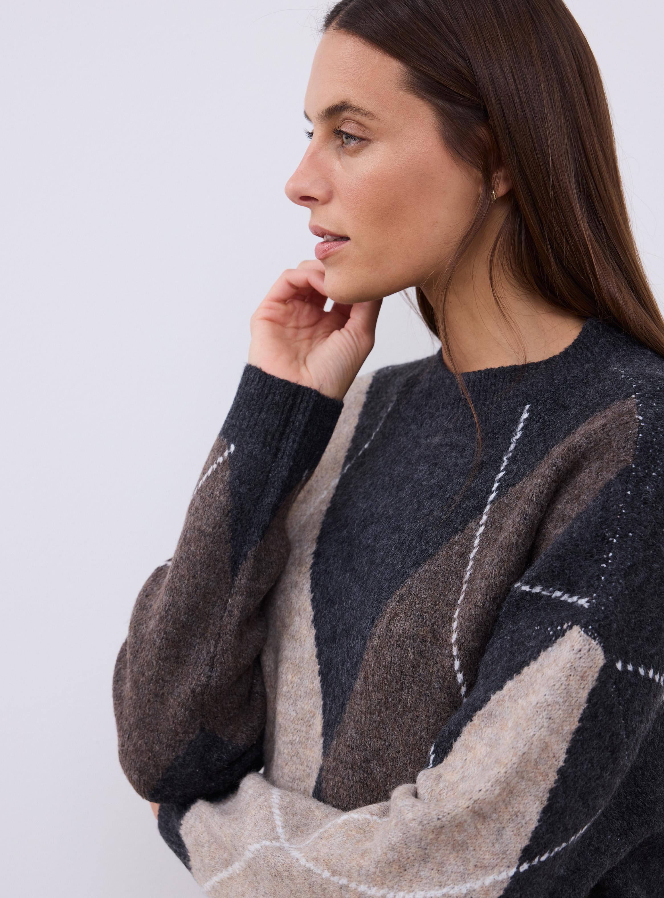 Sweater con Rombos-3