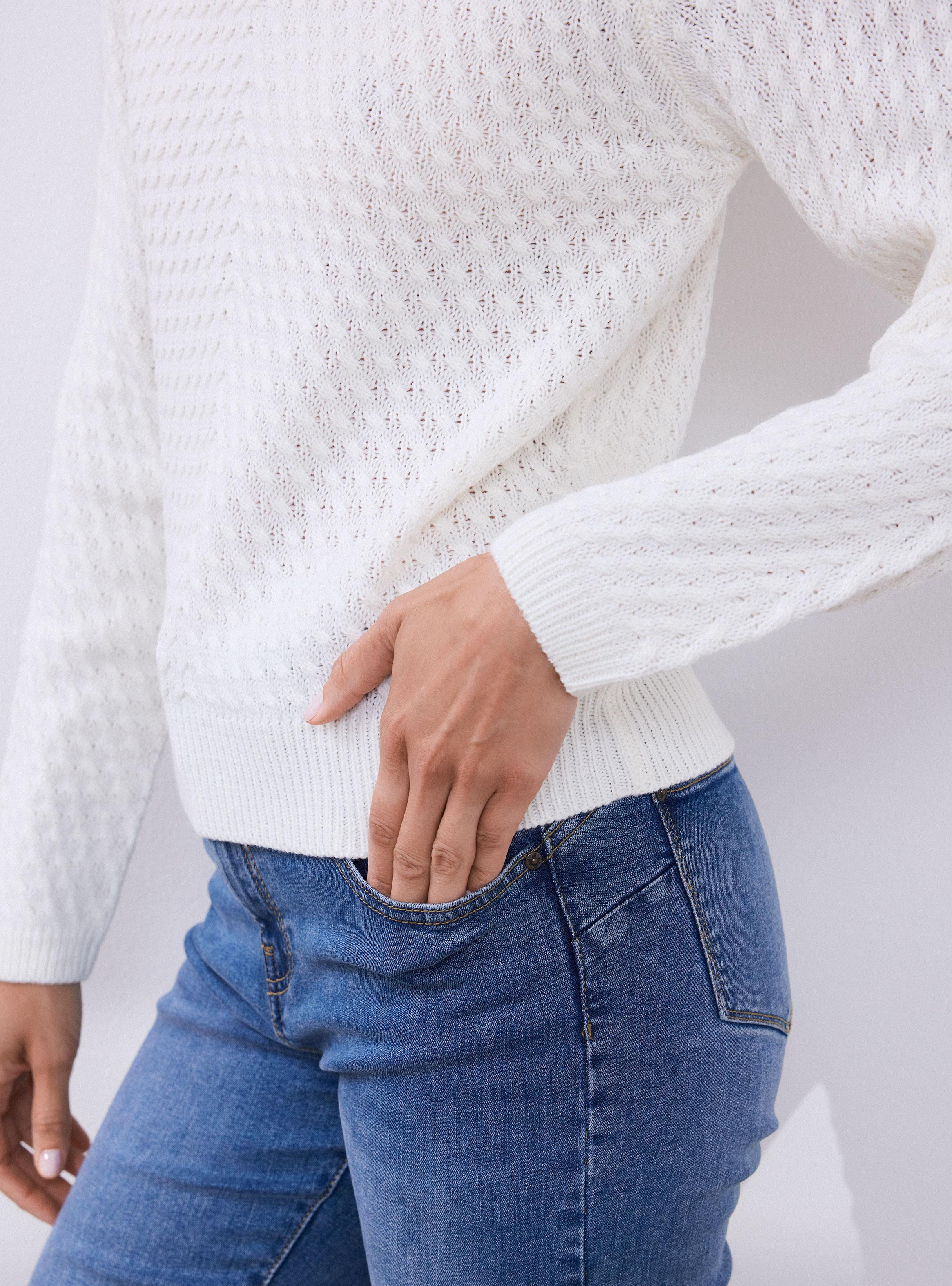 Sweater Cuello Alto con Textura-3