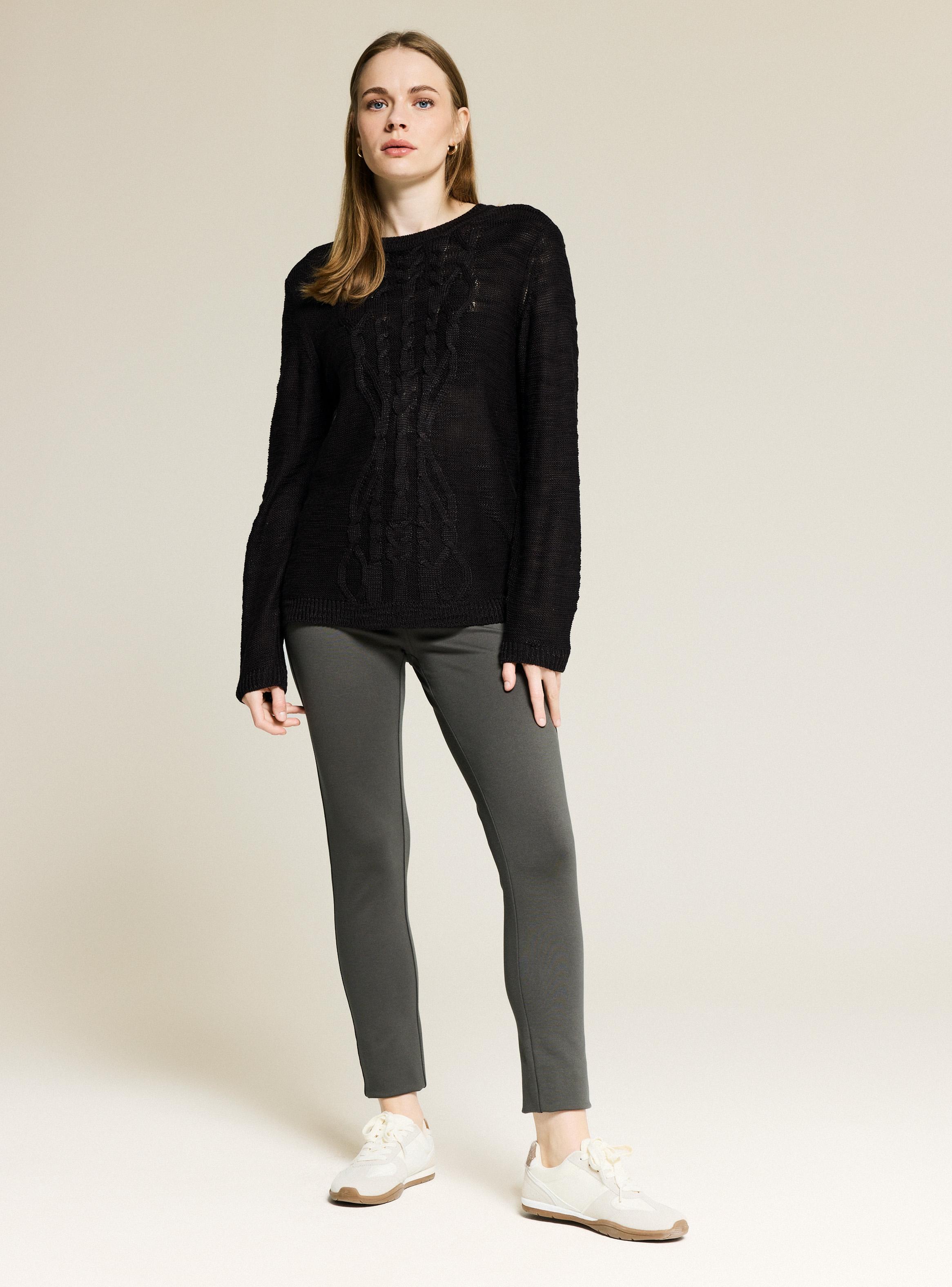 Sweater Trenzado Sólido-4