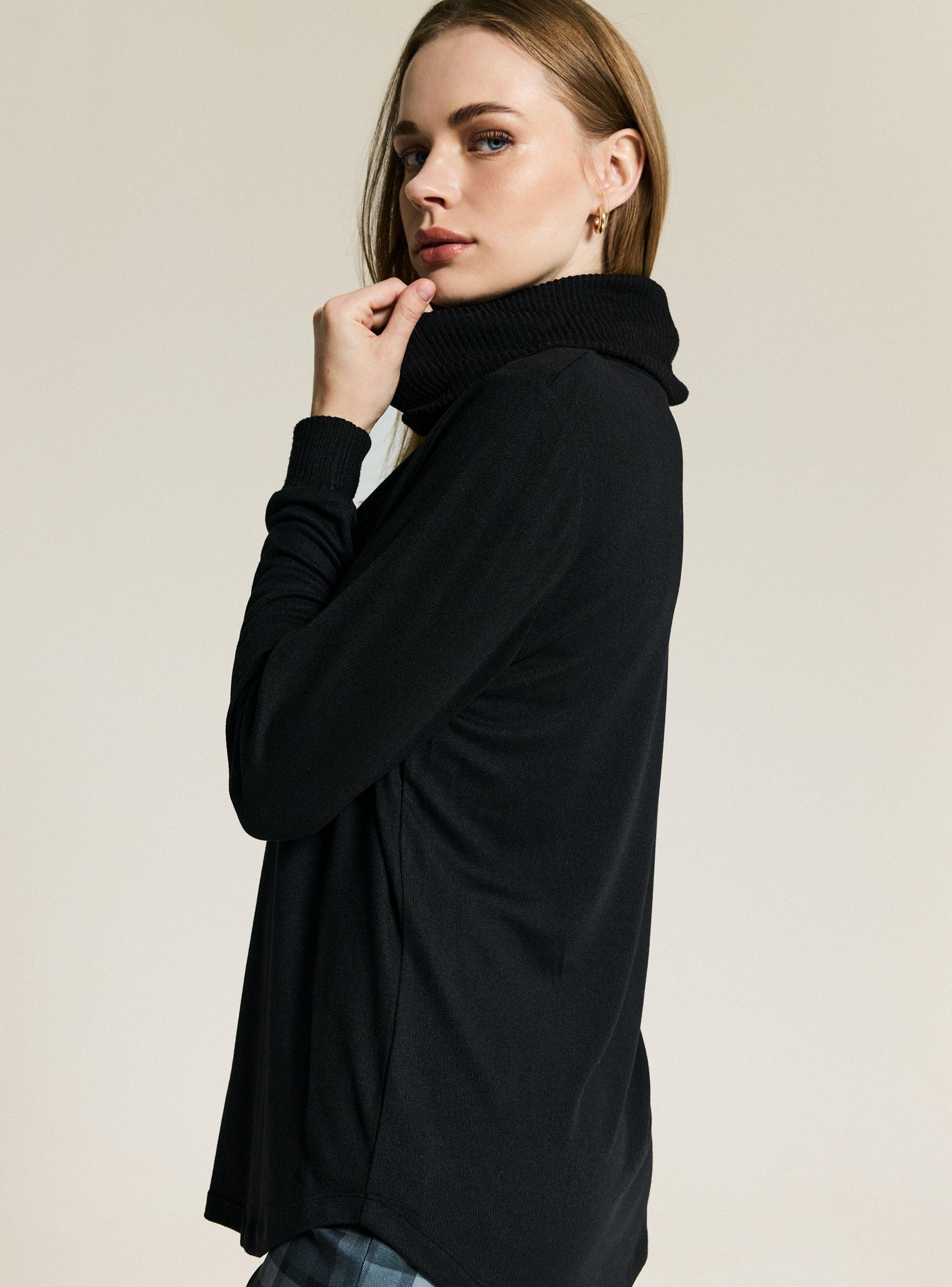 Polera Cuello Drapeado Acanalada-3