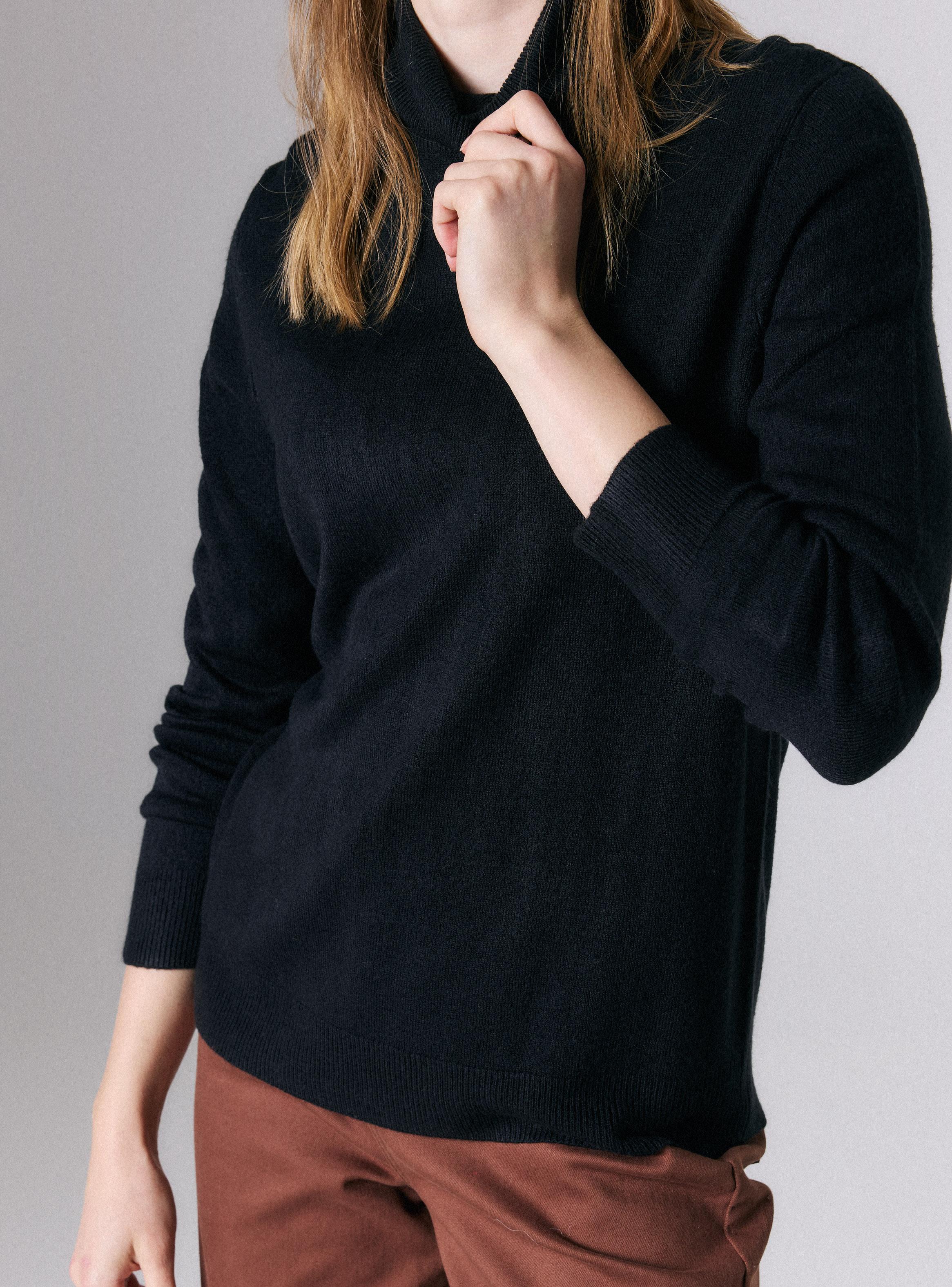 Sweater Holgado Cuello Alto-3