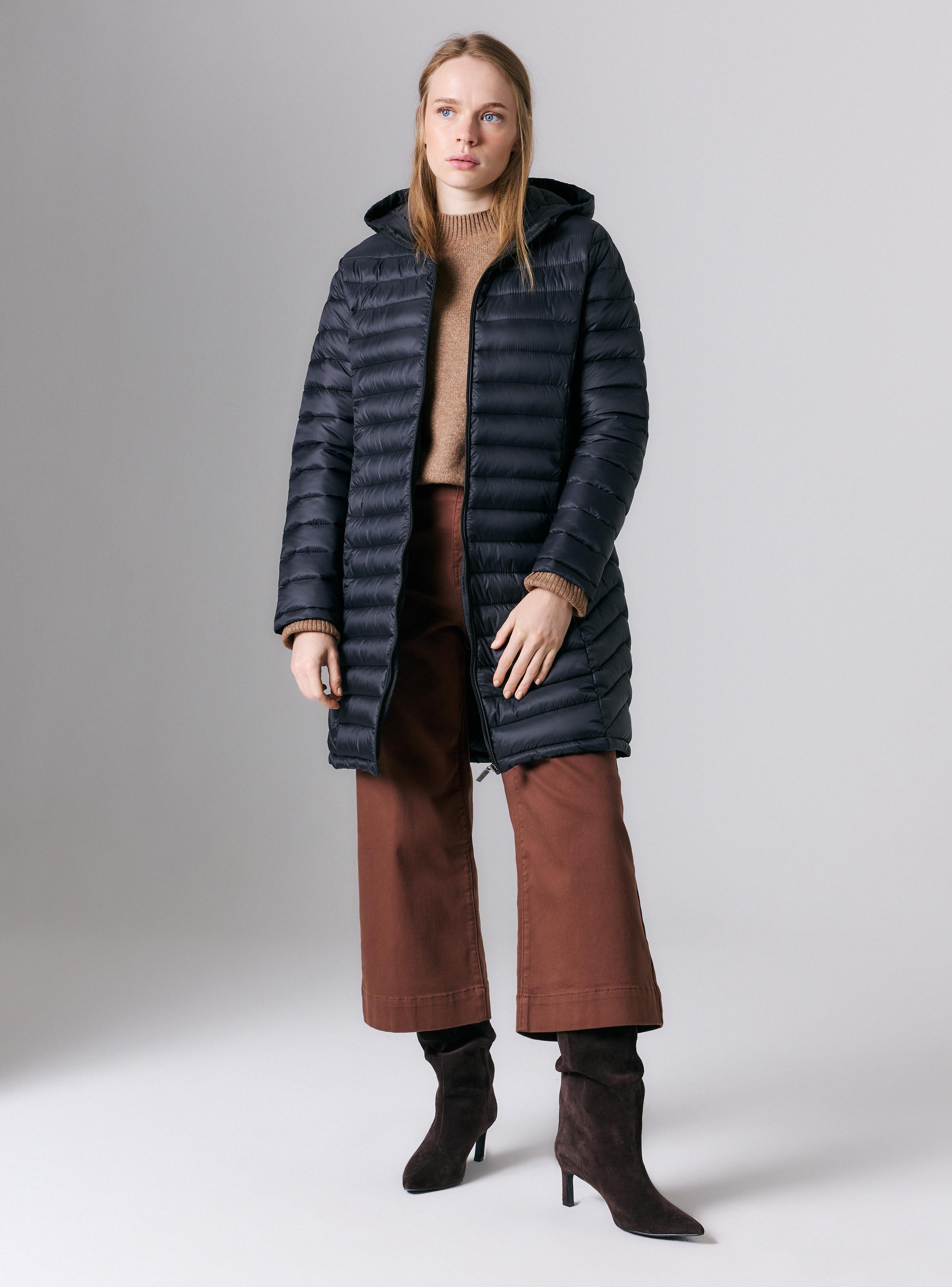 Parka Larga Básica con Gorro-4