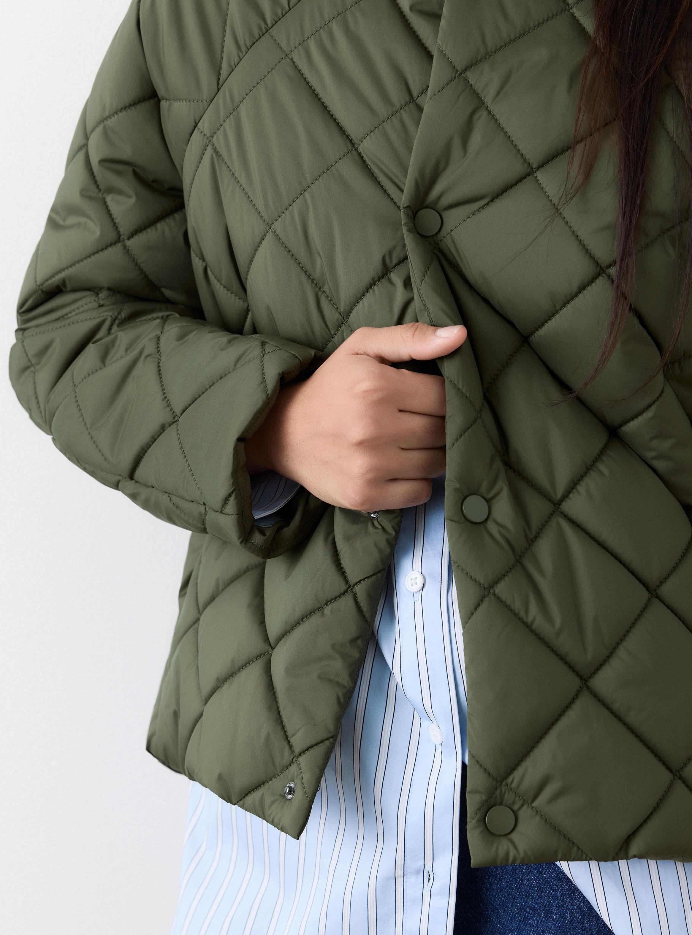 Parka Diseño Acolchado Tipo Diamante Acolchado Liviano-3