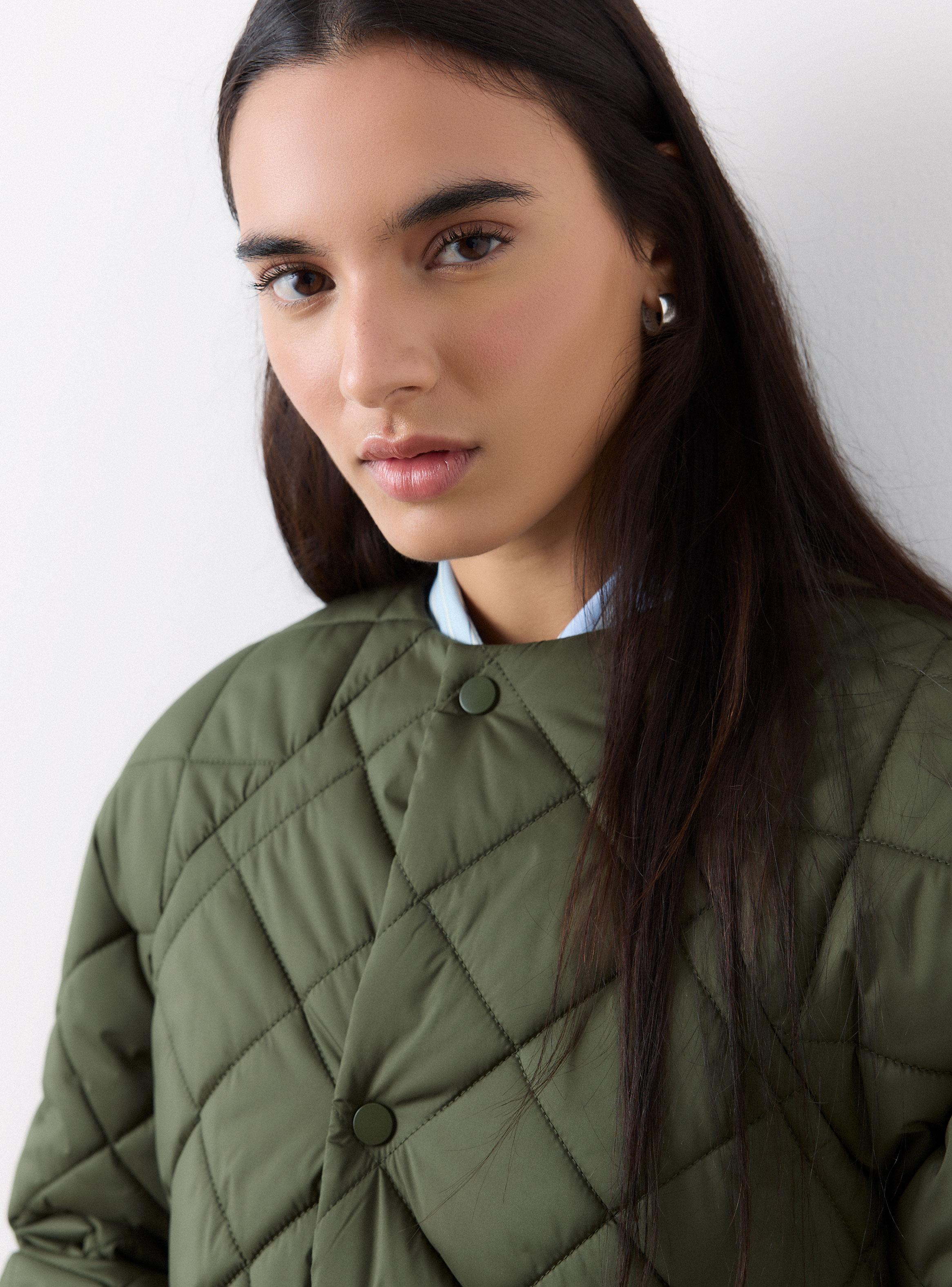 Parka Diseño Acolchado Tipo Diamante Acolchado Liviano-2