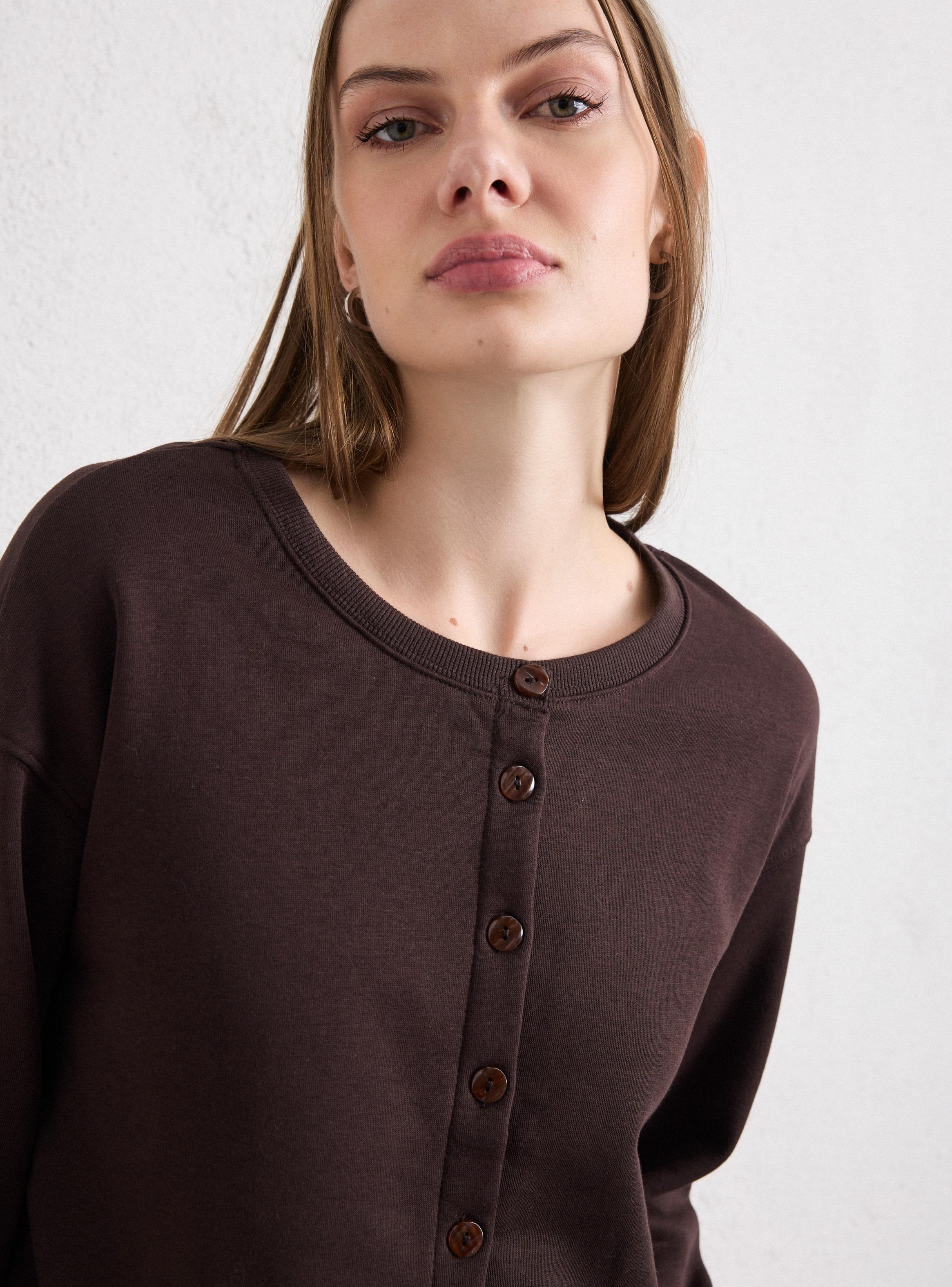 Polerón Crew Abotonado-2