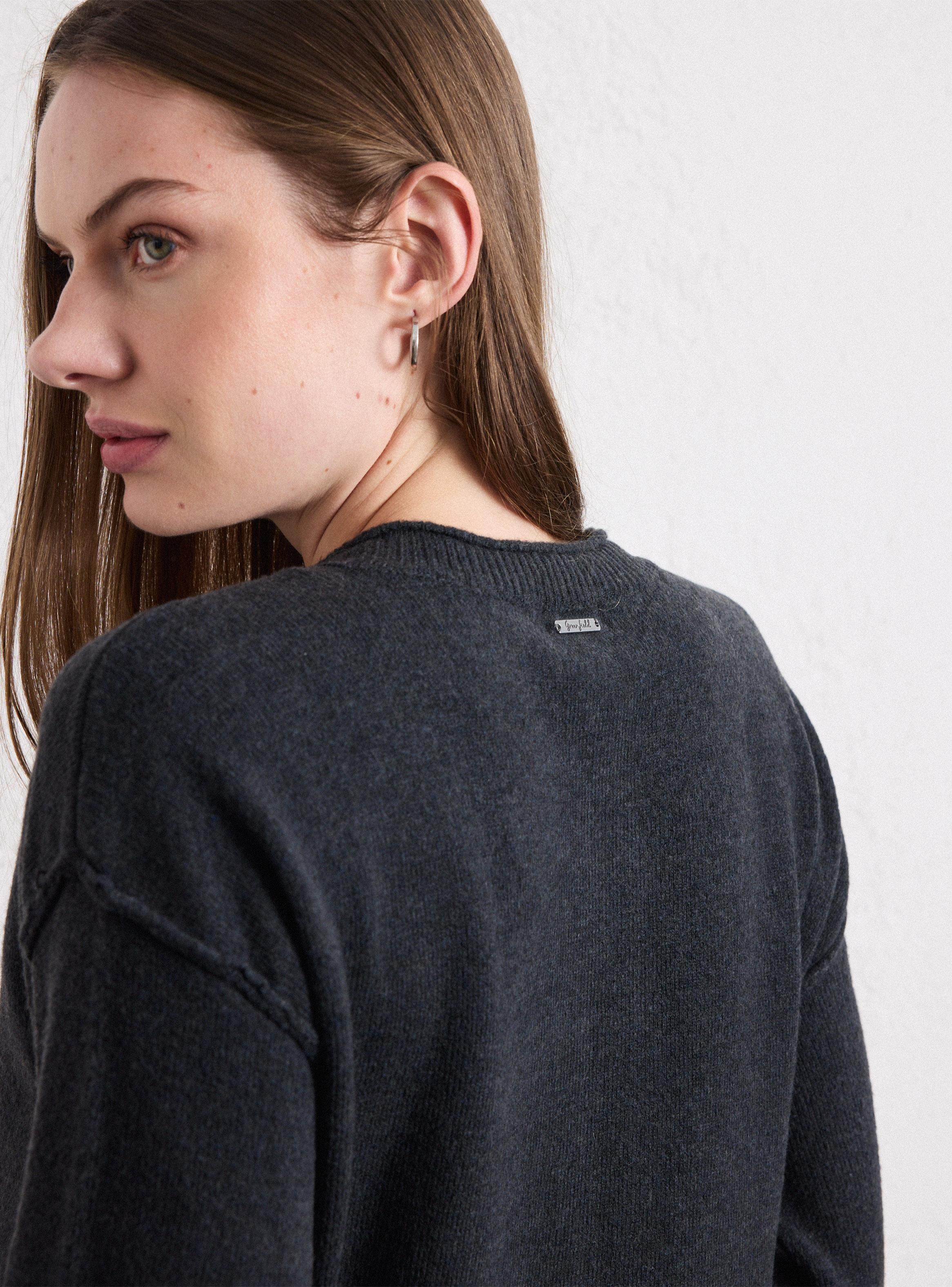 Chaleco con Detalle Enrollado en Cuello y Apertura-3