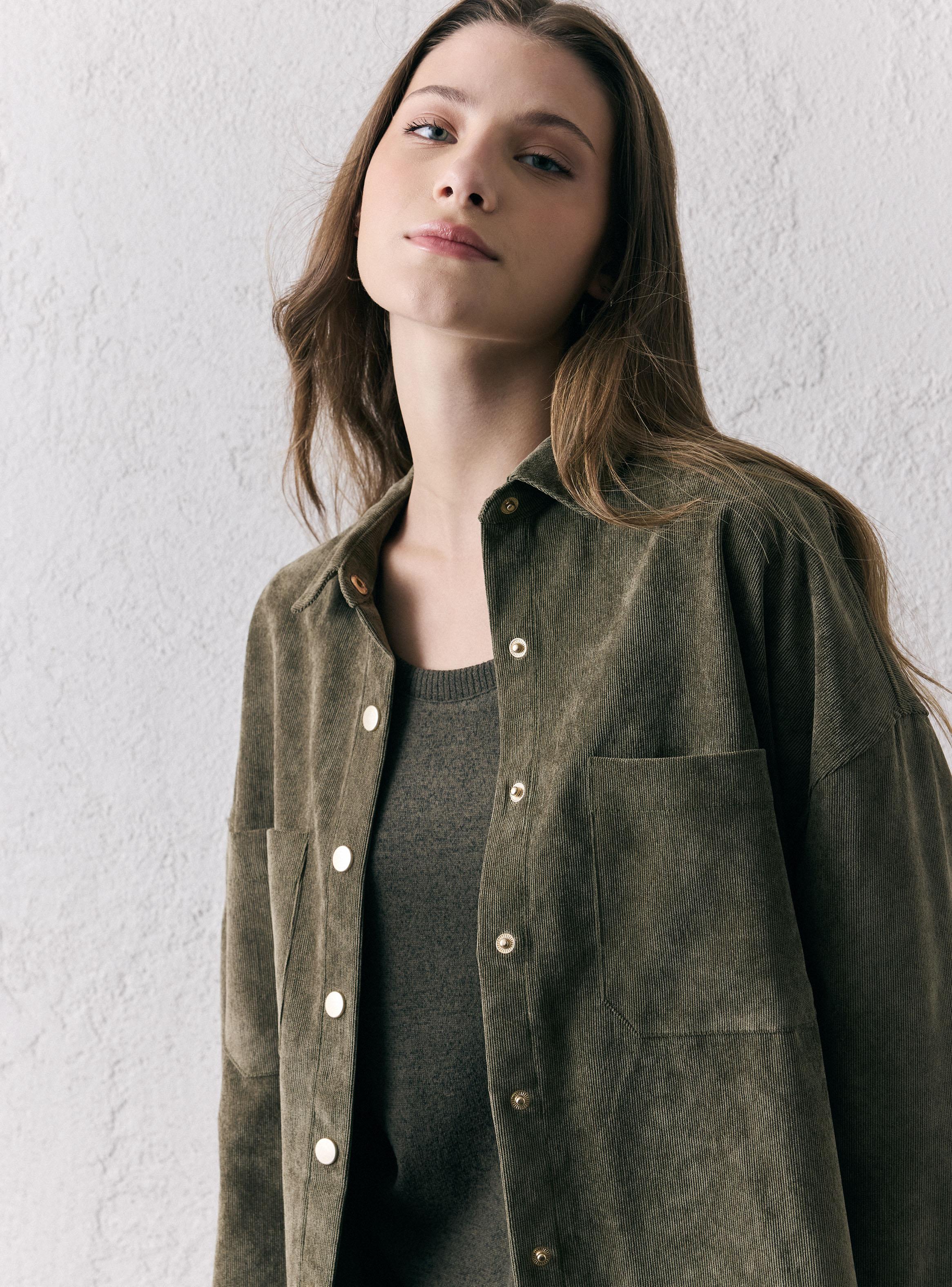 Blusa Camisa de Cotelé Liviano-2