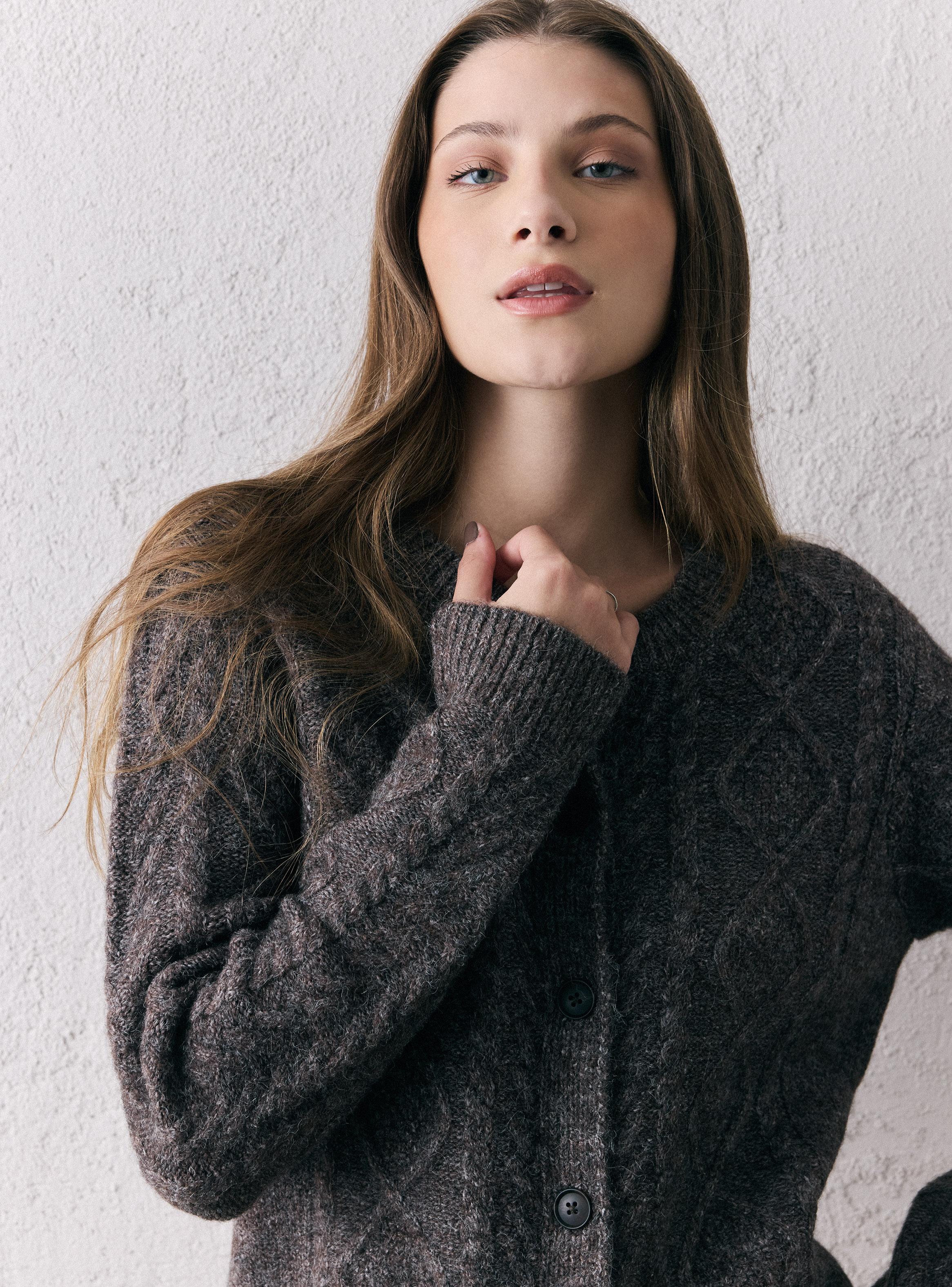 Chaleco Trenzado con Tejido Jaspeado-2